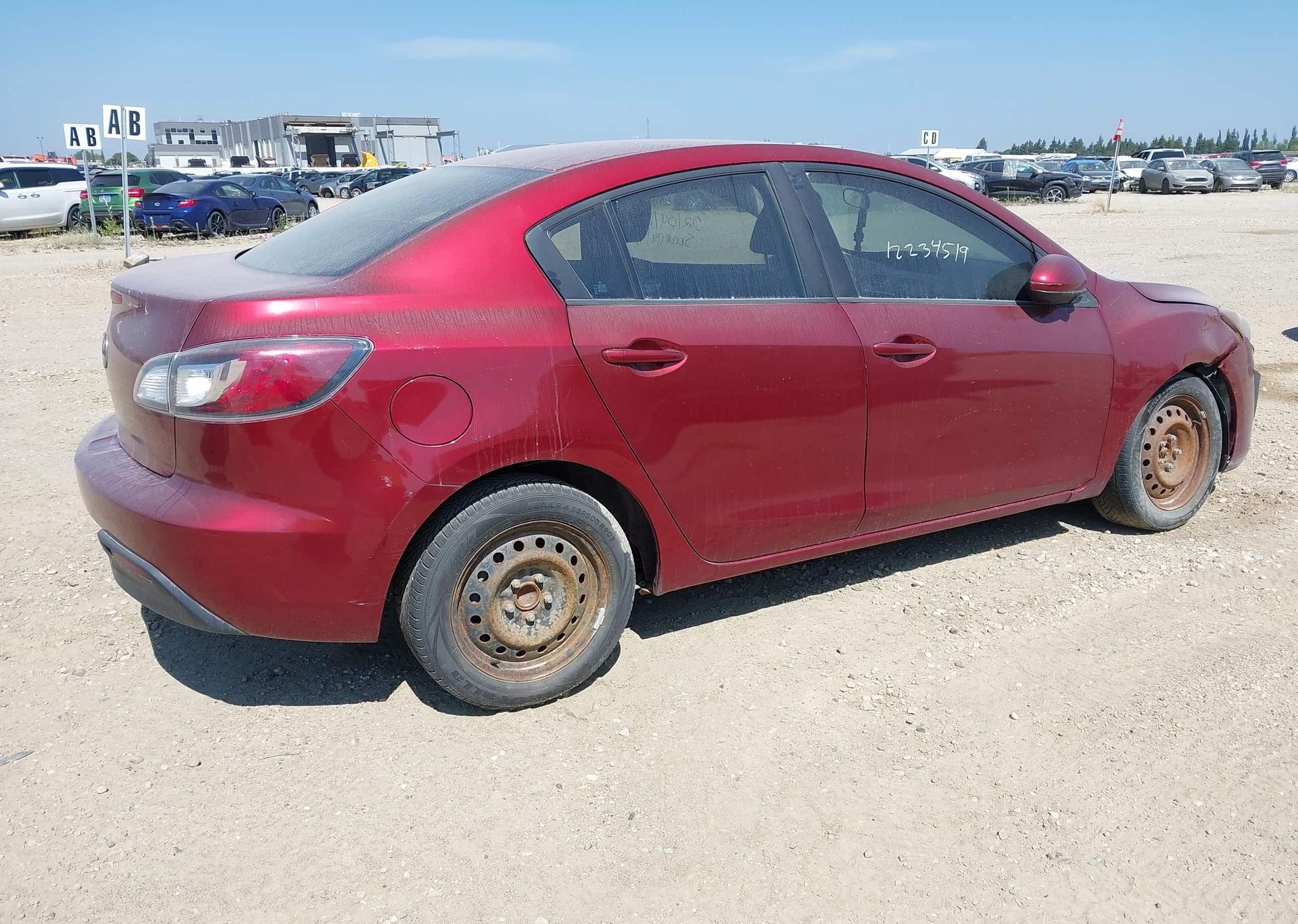 2011 MAZDA 3 I