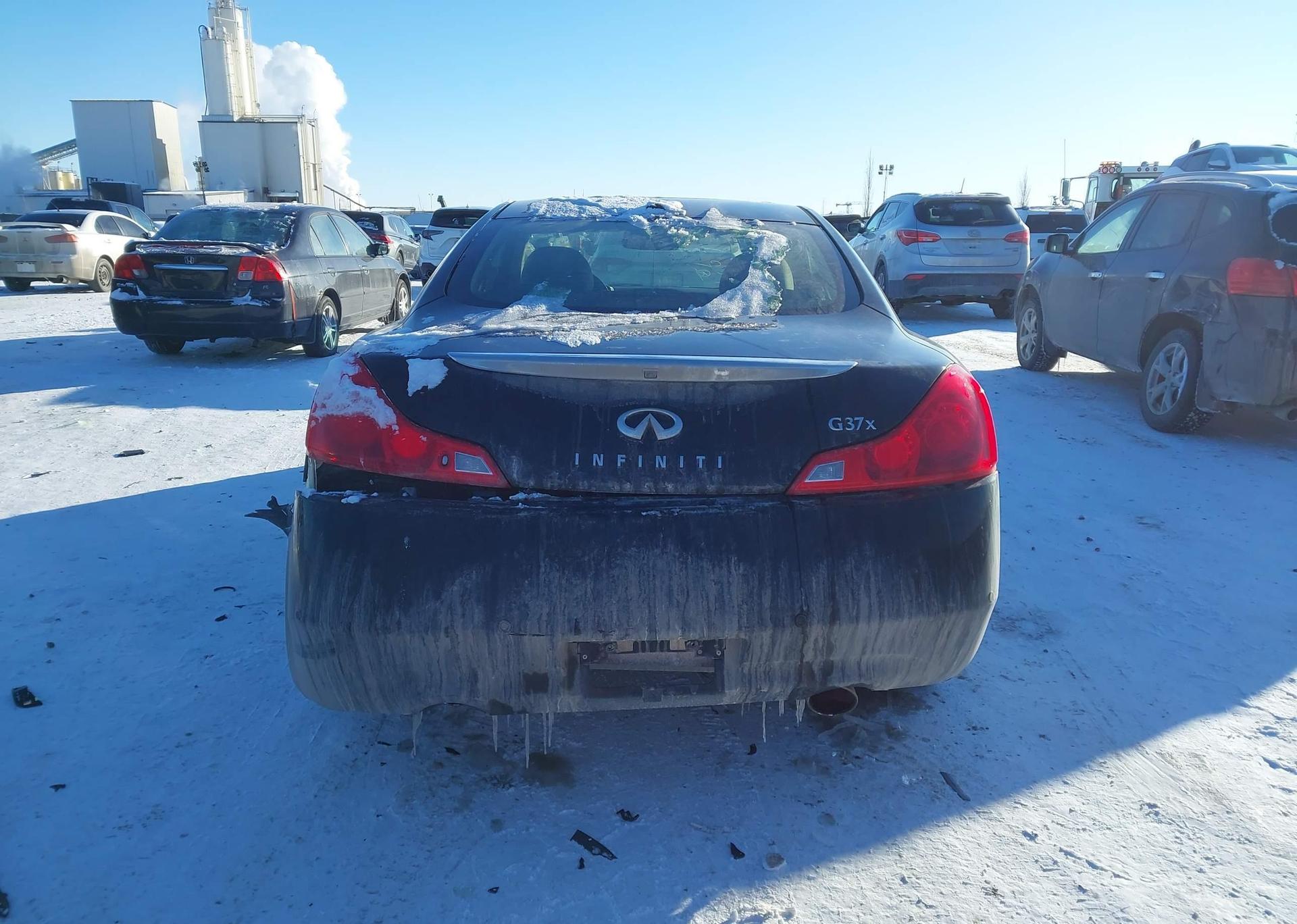 2013 INFINITI G37