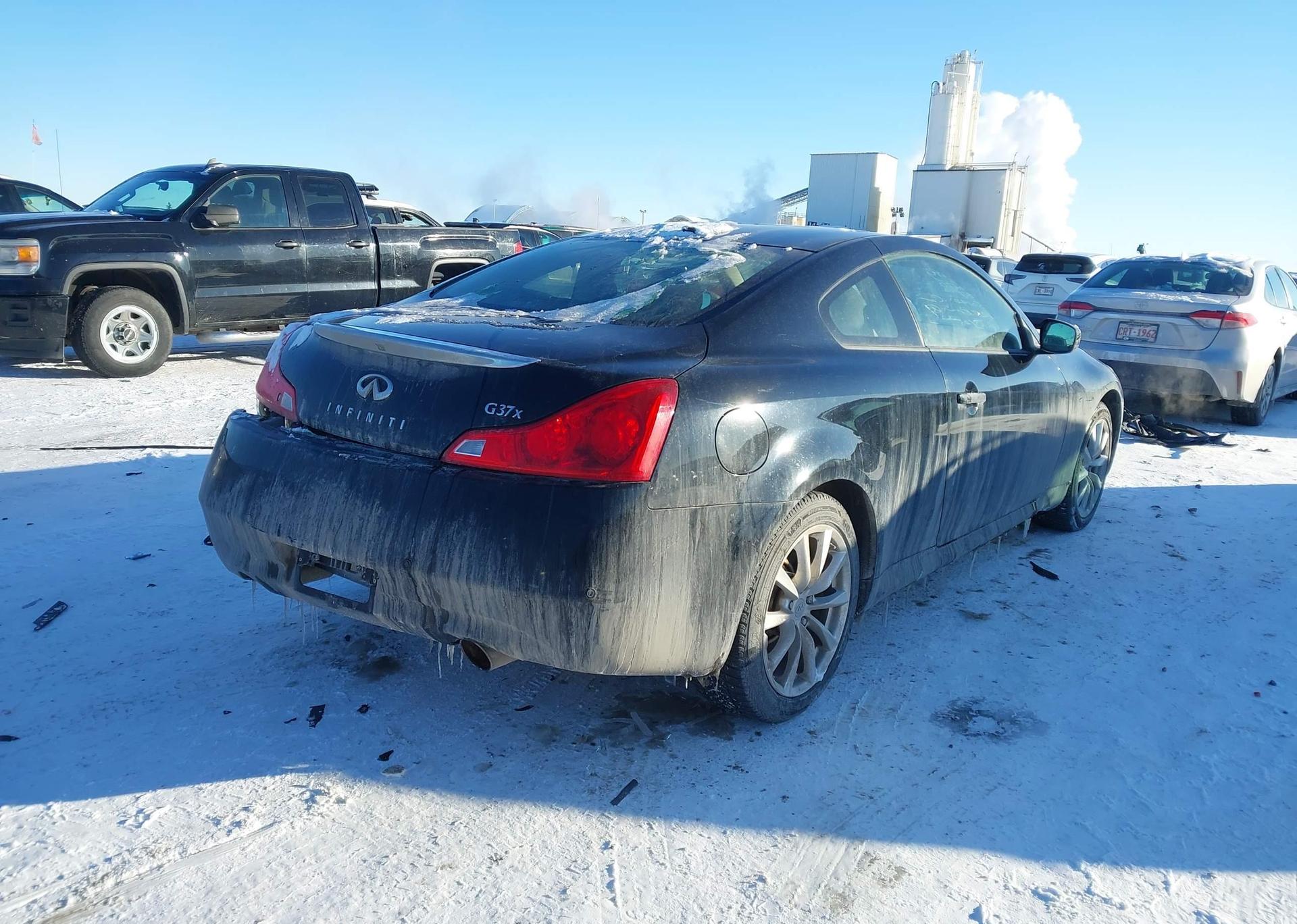2013 INFINITI G37