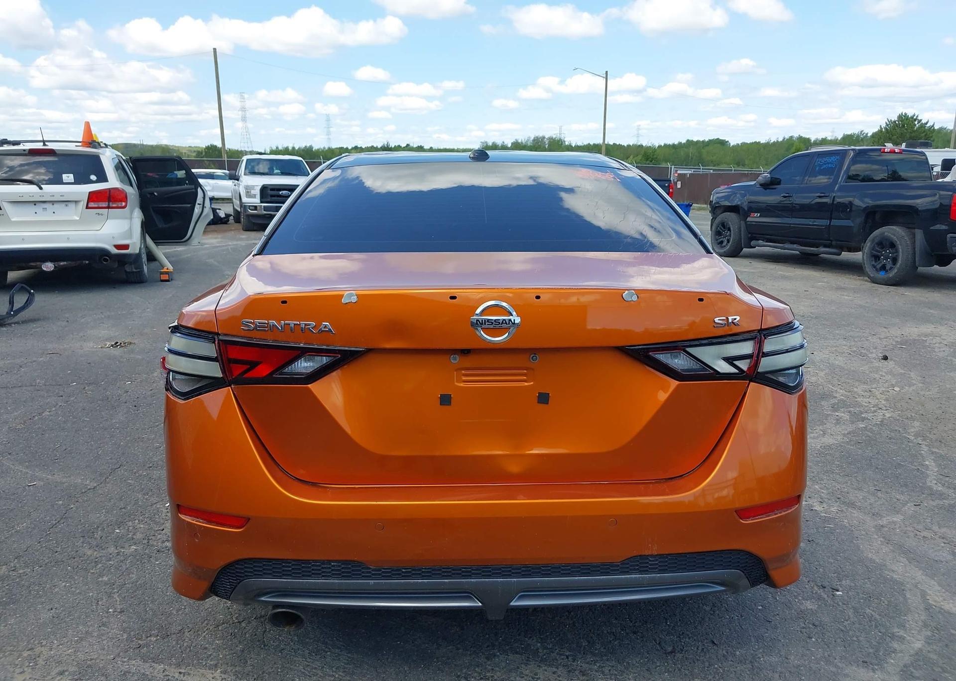 2022 NISSAN SENTRA