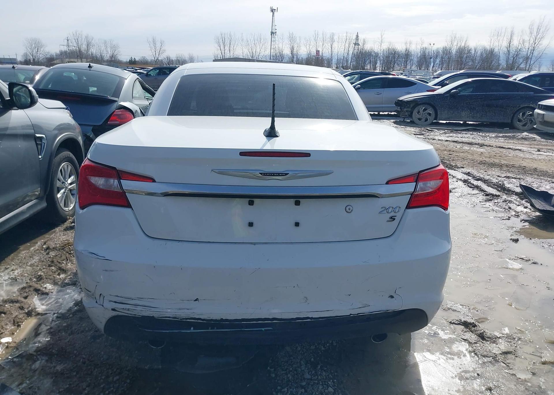 2013 CHRYSLER 200 S