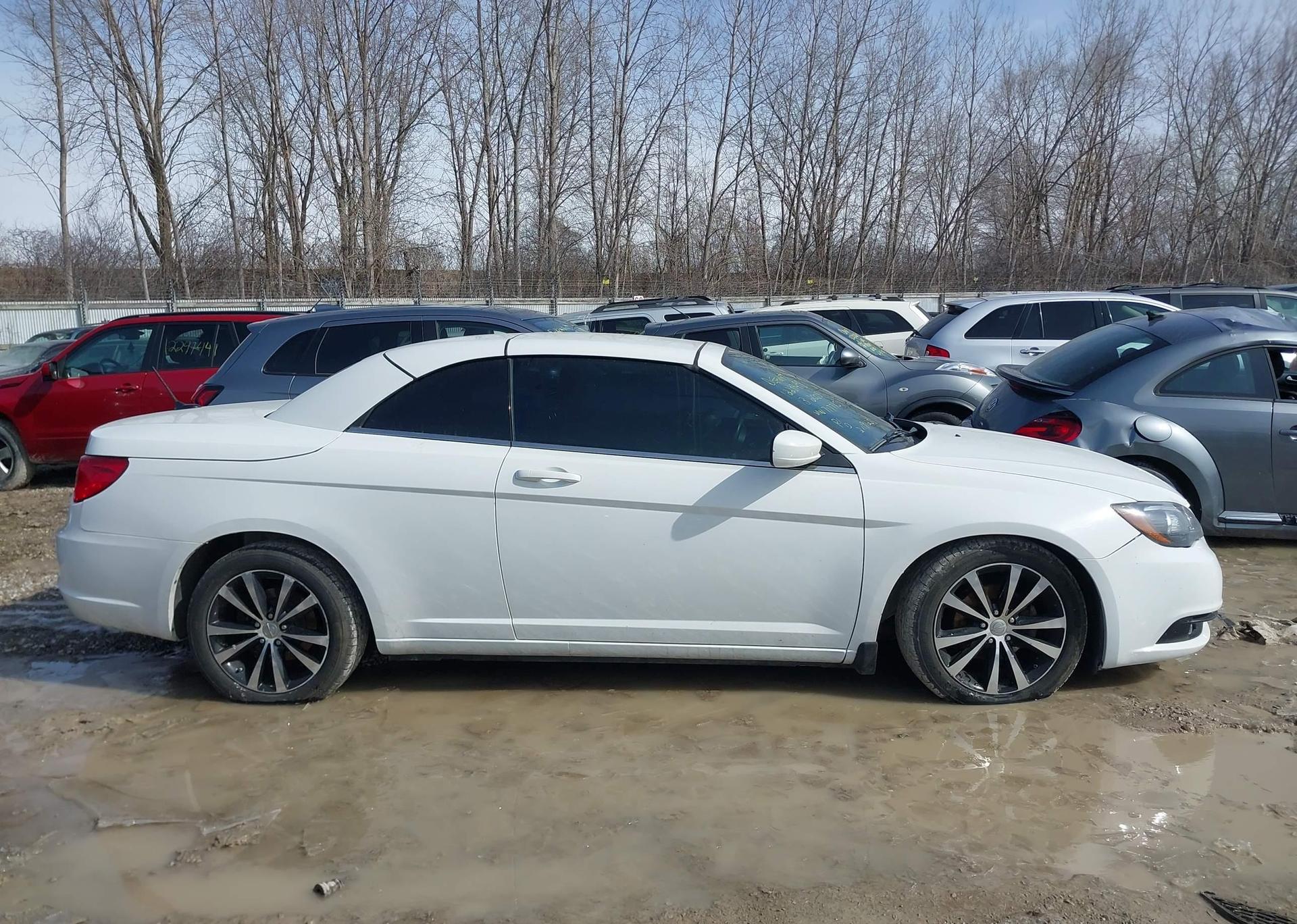 2013 CHRYSLER 200 S
