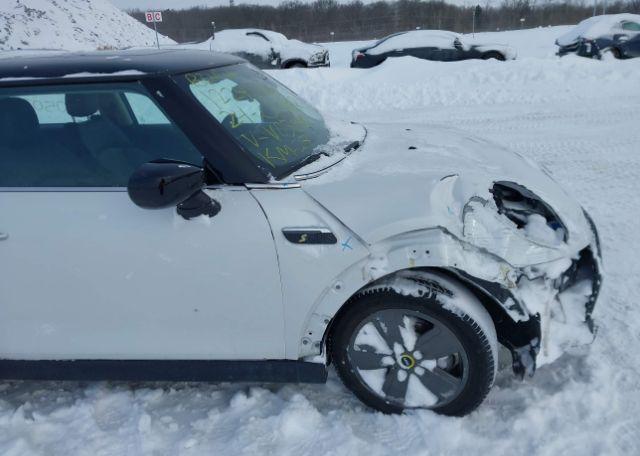 2024 MINI SE 3 DOOR COOPER