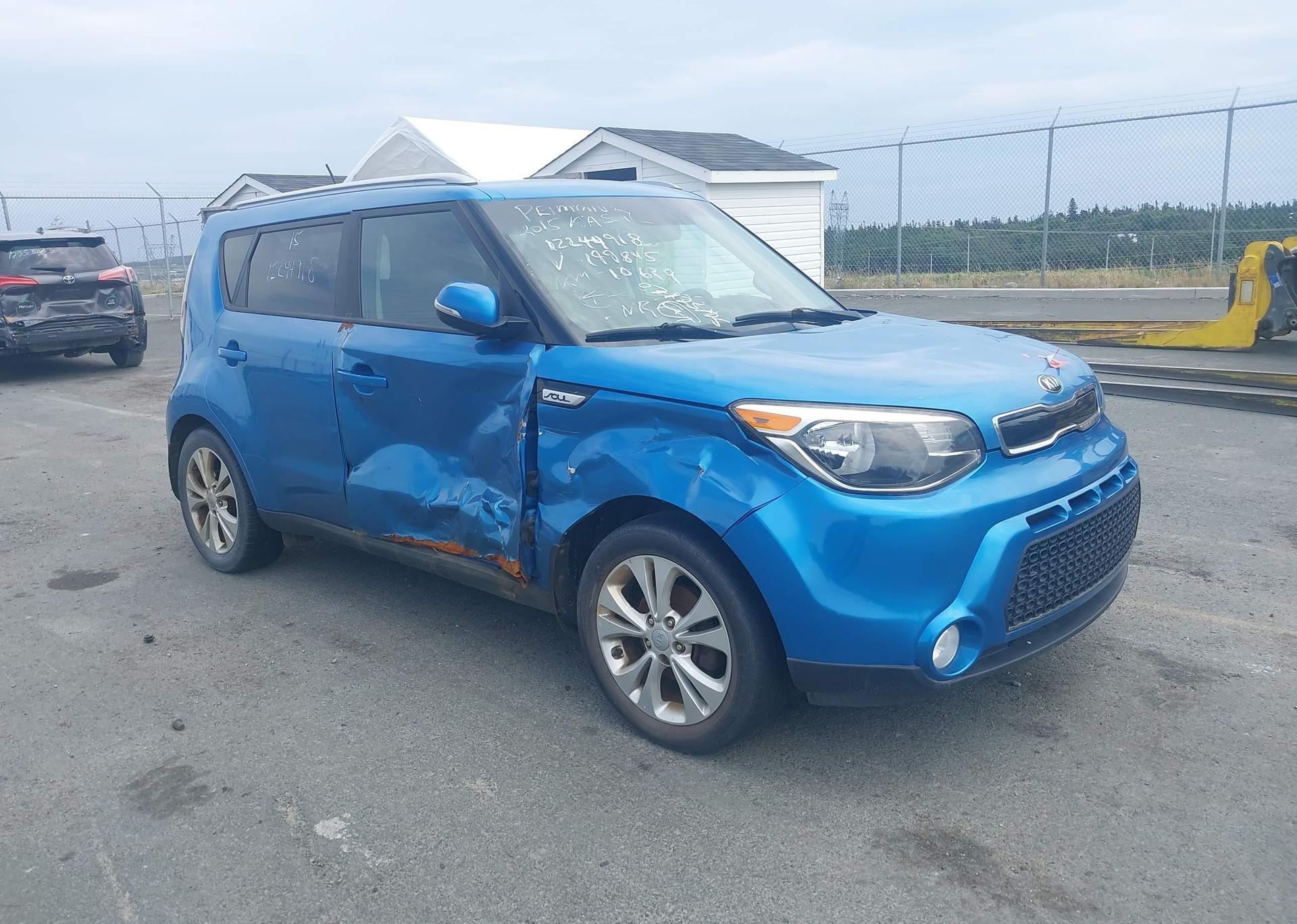 2015 KIA SOUL +