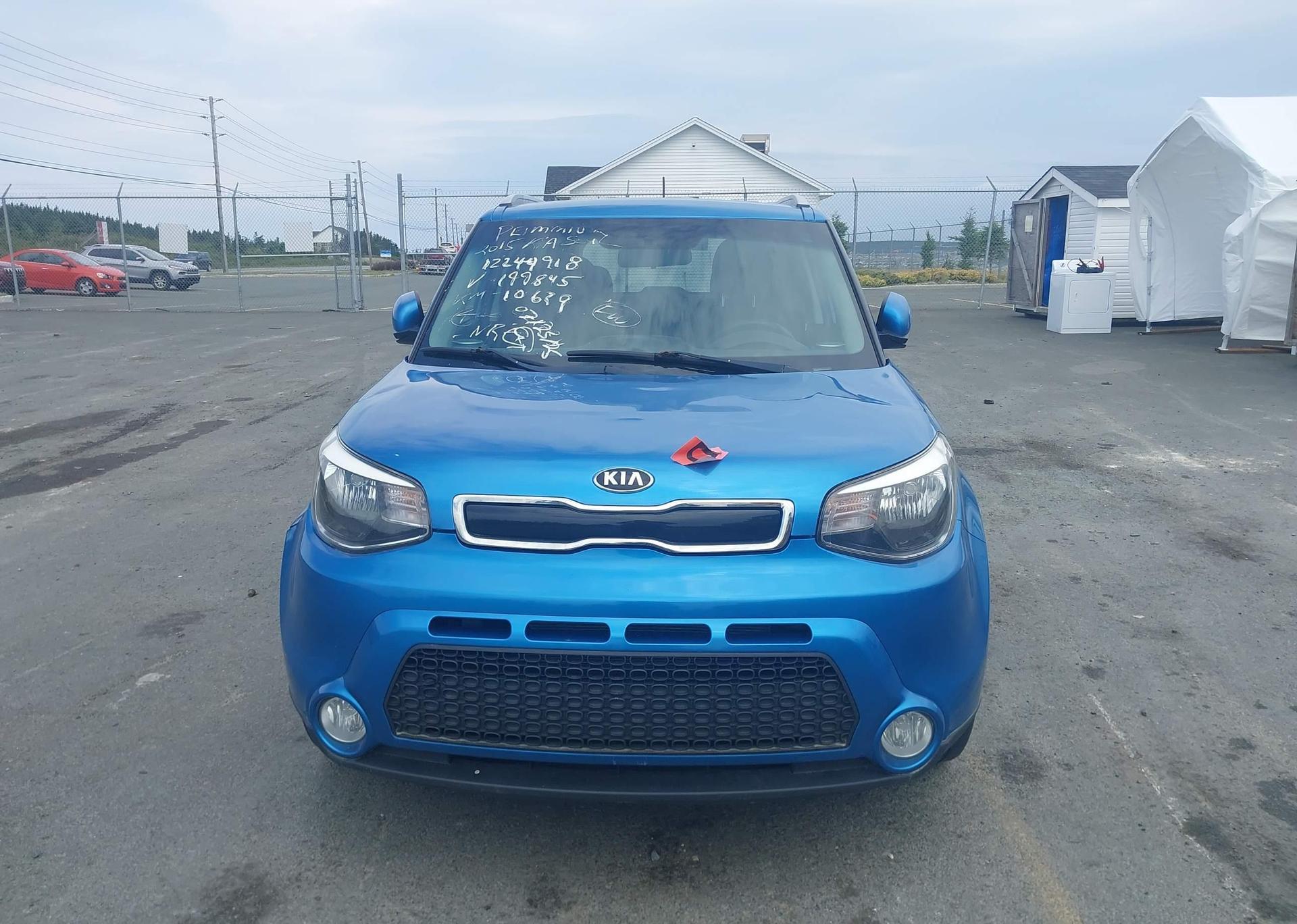 2015 KIA SOUL +