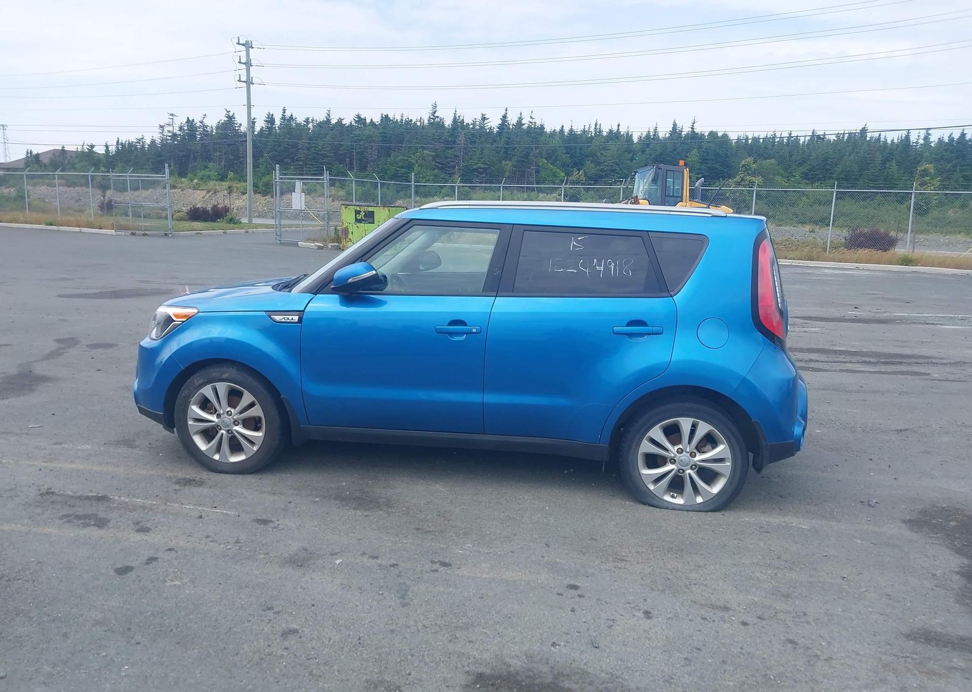 2015 KIA SOUL +