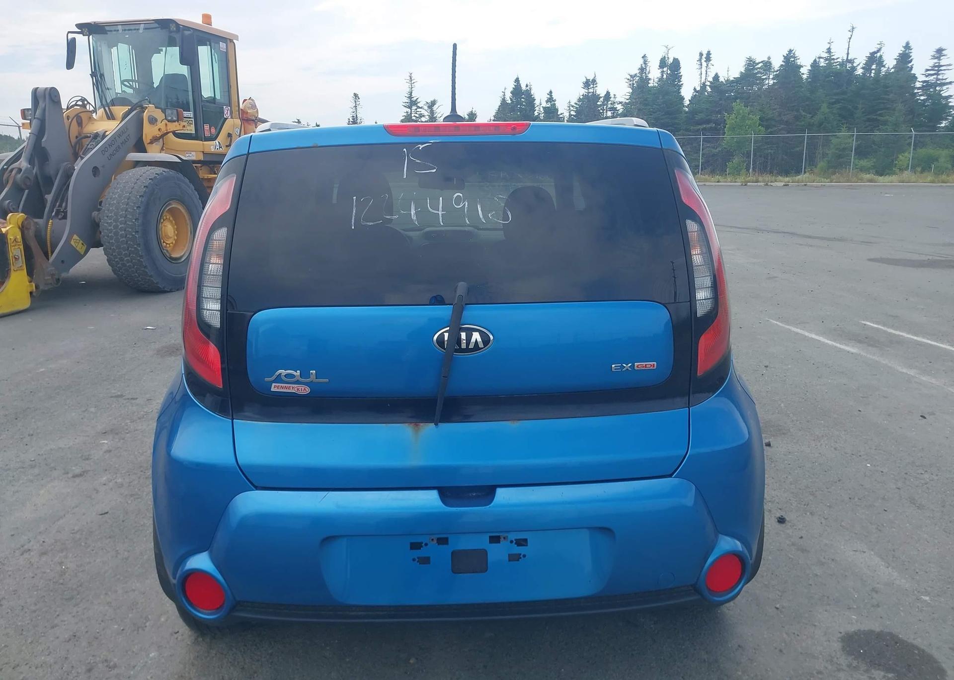 2015 KIA SOUL +