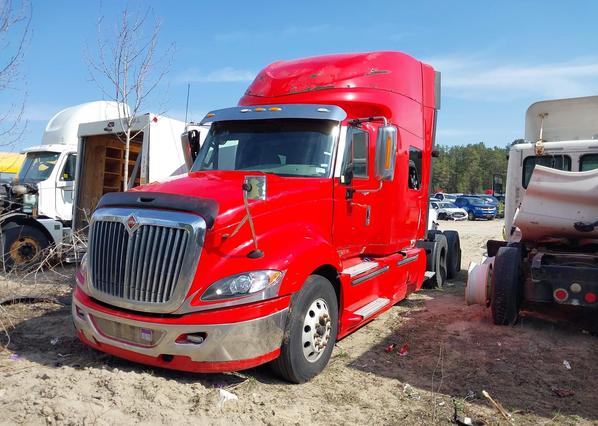 2017 INTERNATIONAL PROSTAR+