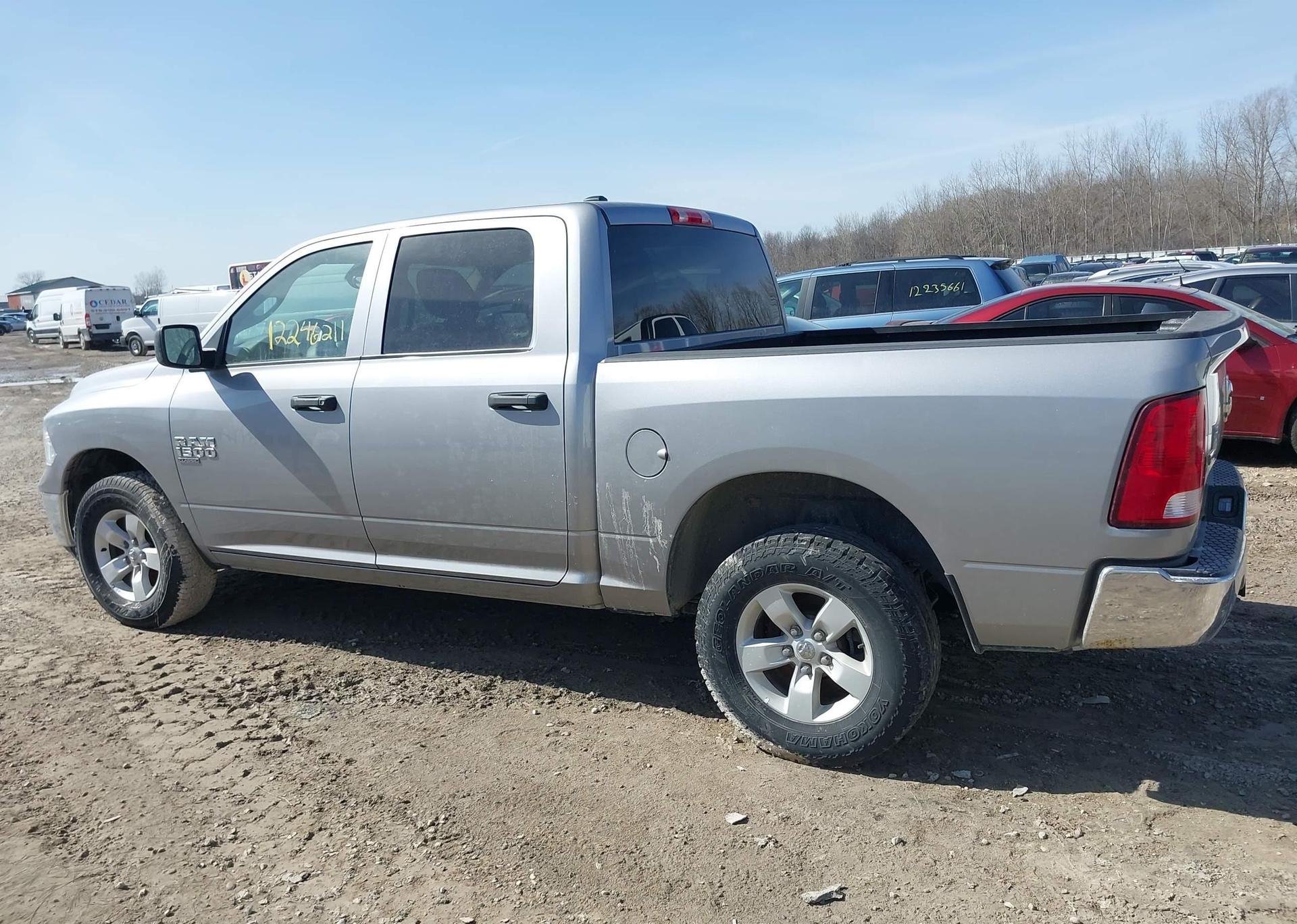 2022 RAM 1500 CLASSIC SLT