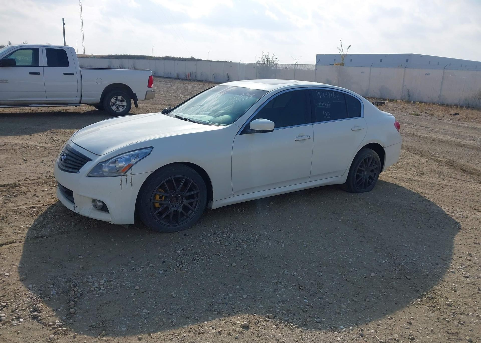 2010 INFINITI G37