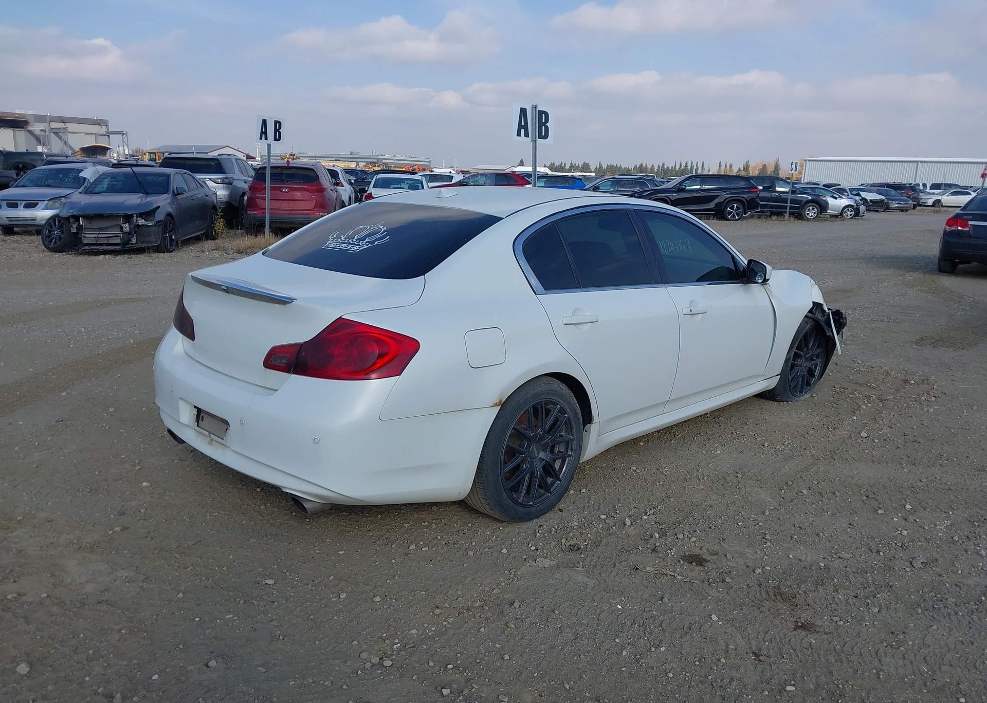 2010 INFINITI G37