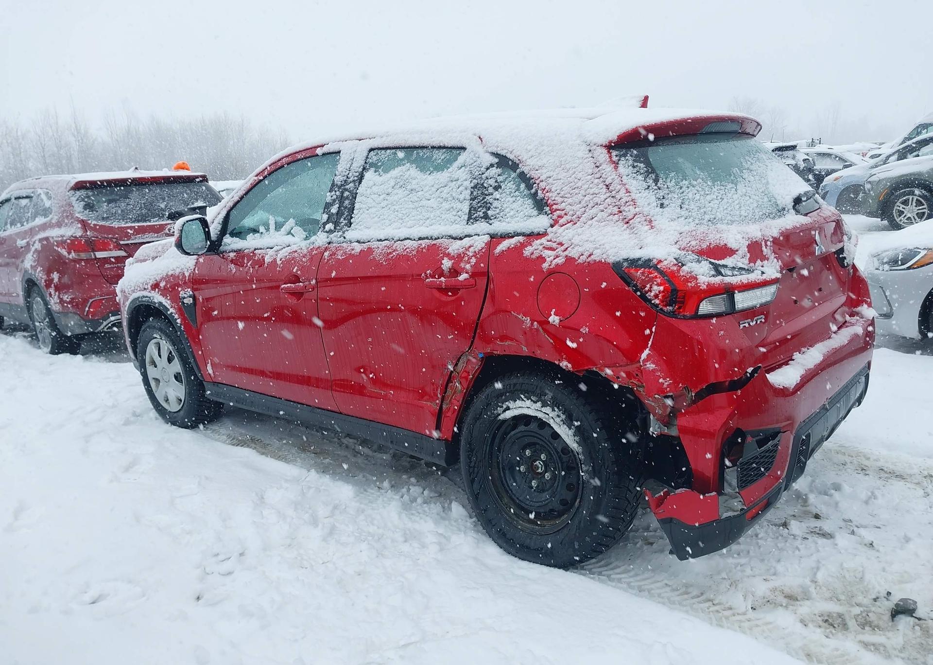 2024 MITSUBISHI RVR ES