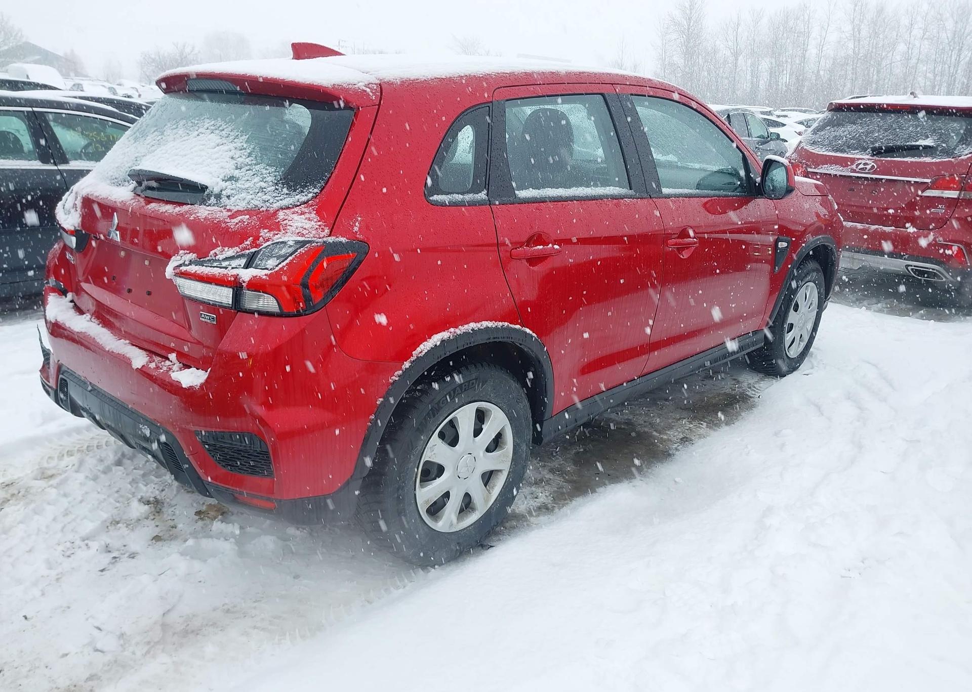 2024 MITSUBISHI RVR ES