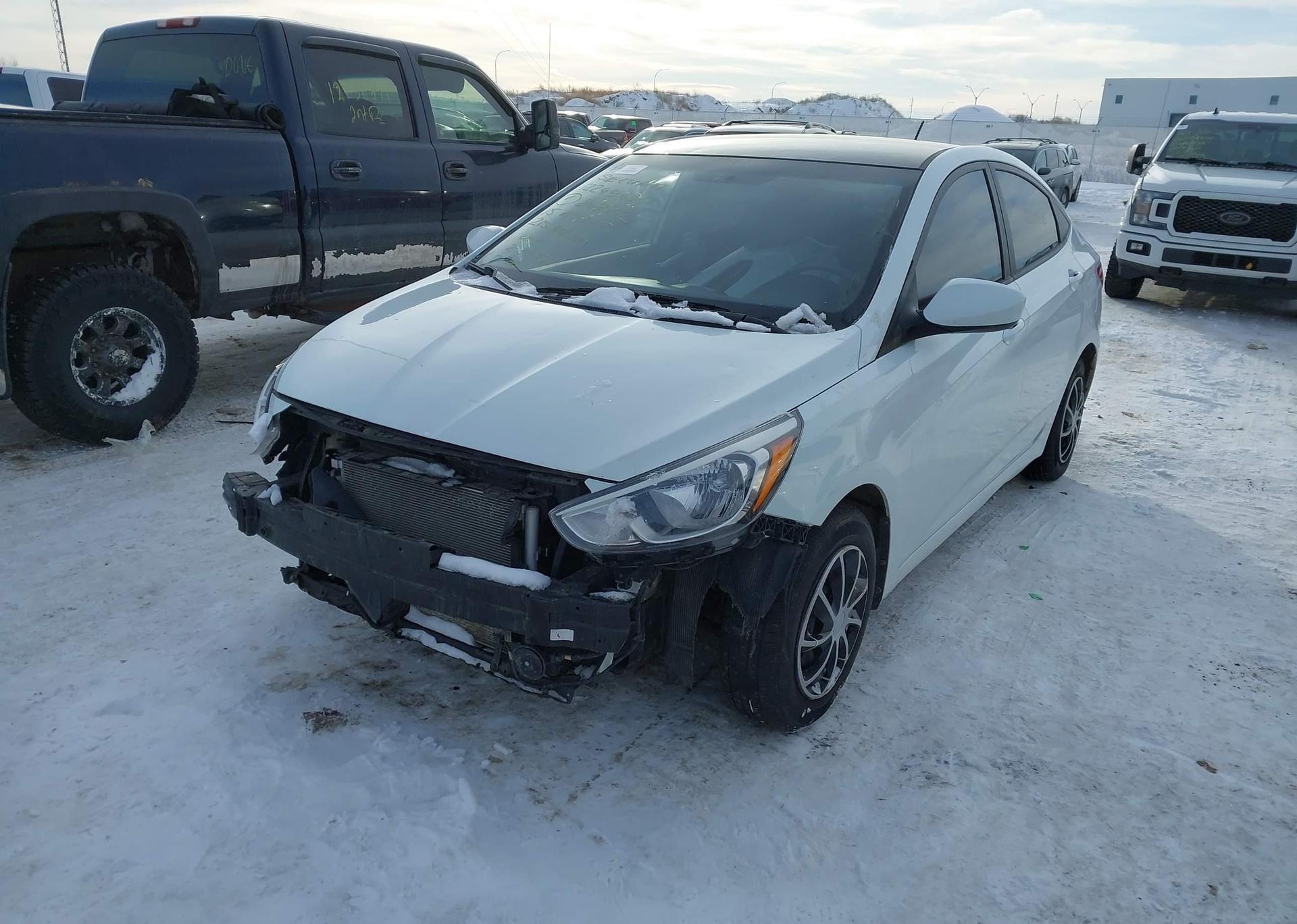 2015 HYUNDAI ACCENT GL