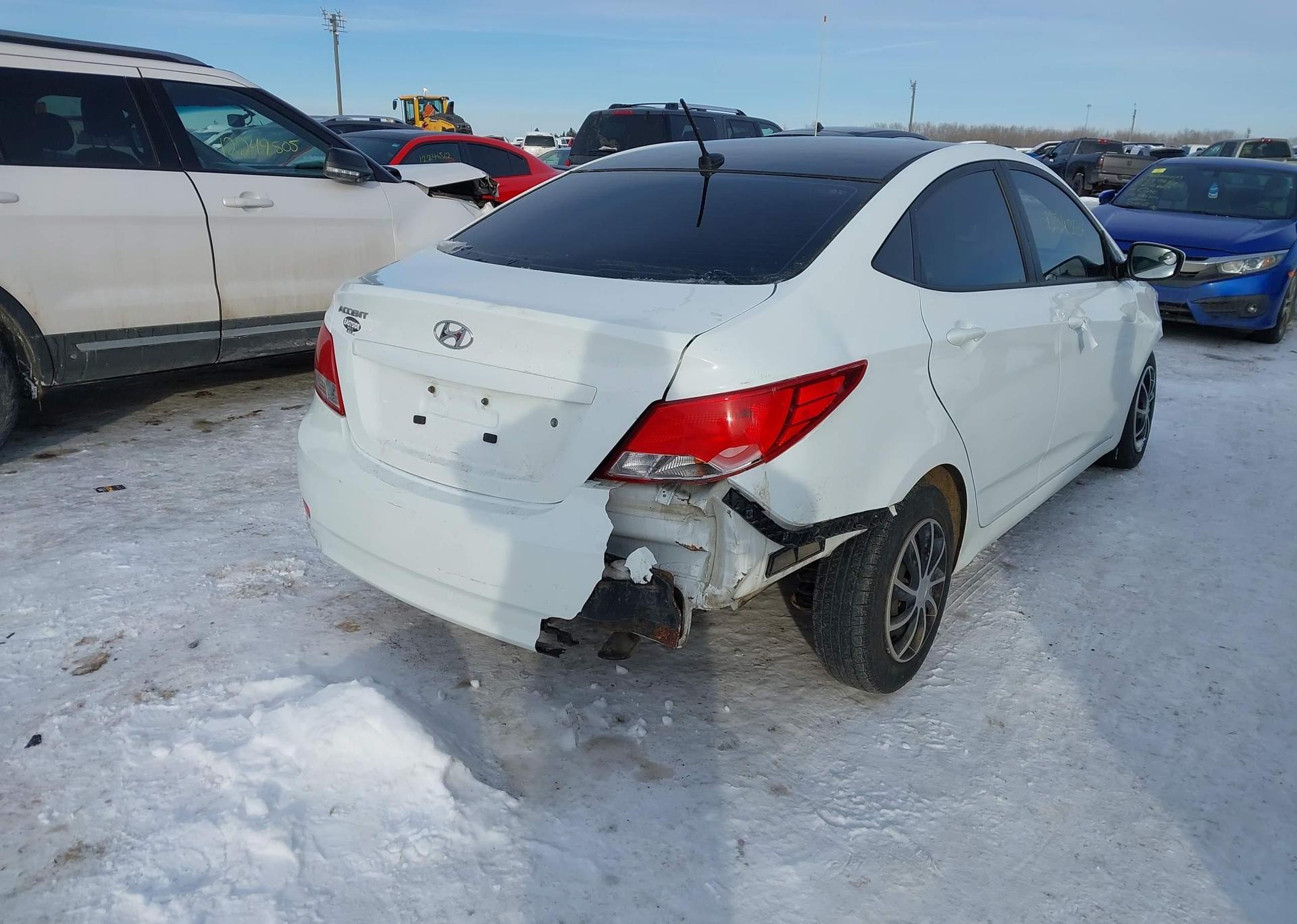 2015 HYUNDAI ACCENT GL