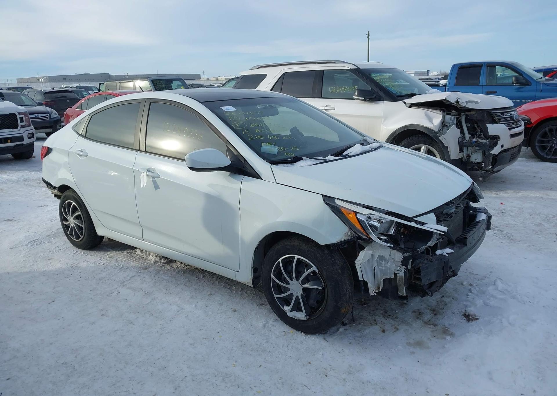 2015 HYUNDAI ACCENT GL