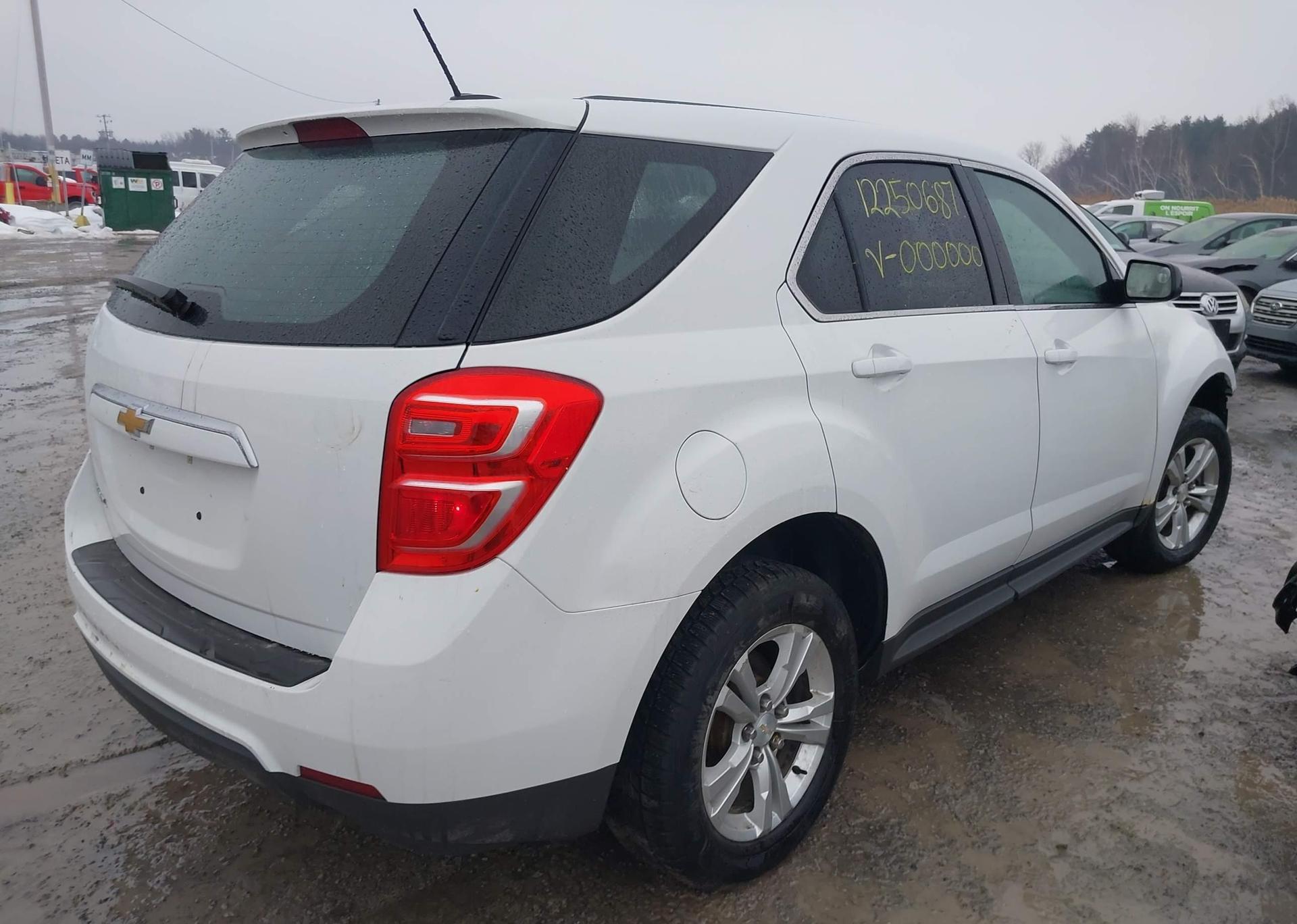 2017 CHEVROLET EQUINOX LS