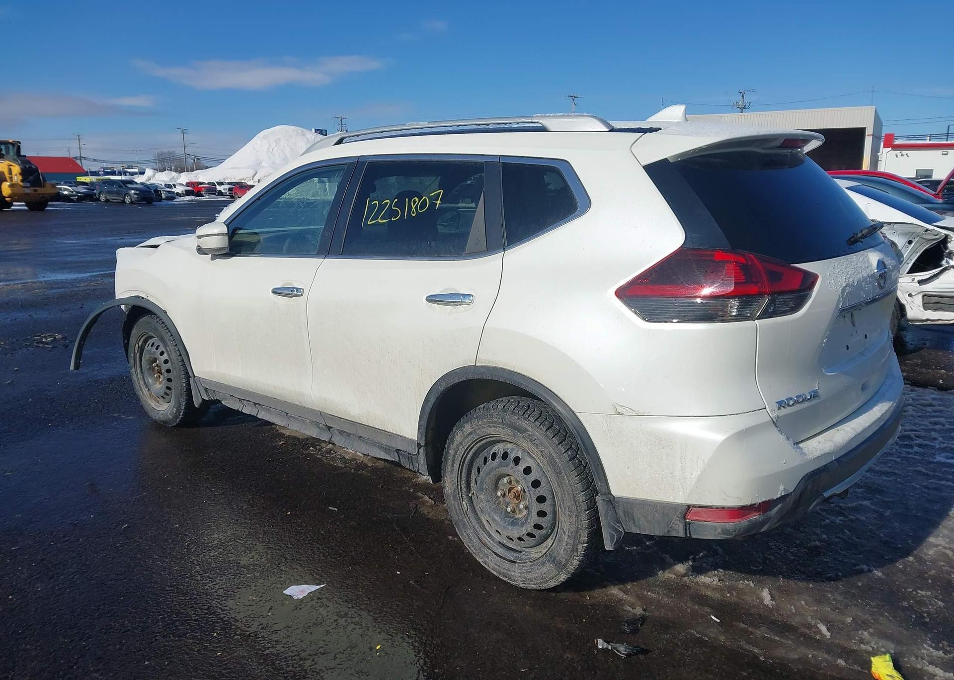 2019 NISSAN ROGUE
