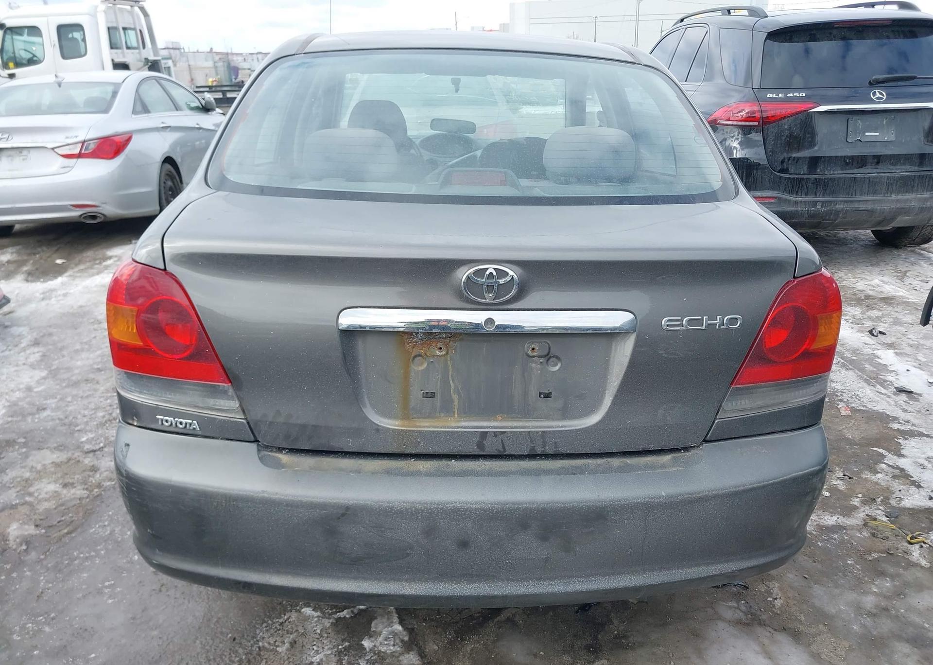2005 TOYOTA ECHO