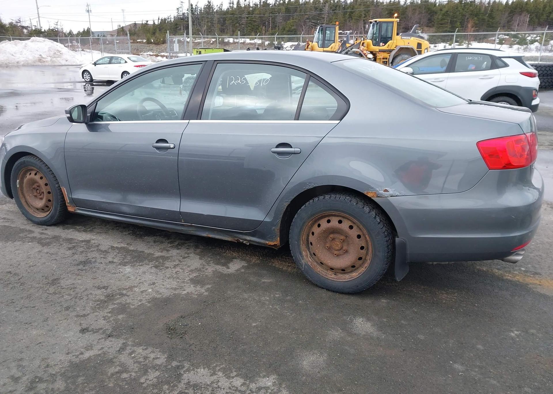 2013 VOLKSWAGEN JETTA SE