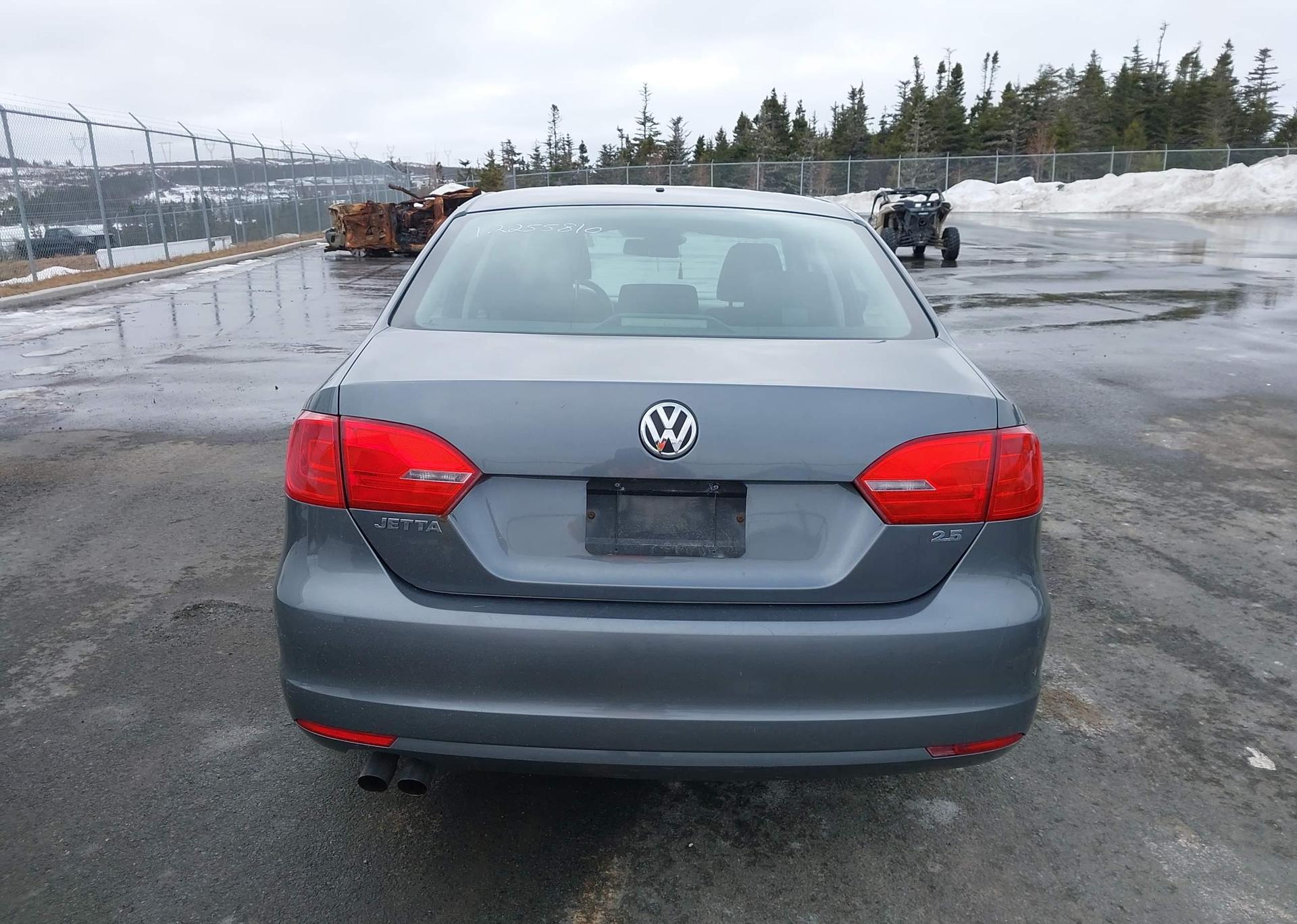 2013 VOLKSWAGEN JETTA SE