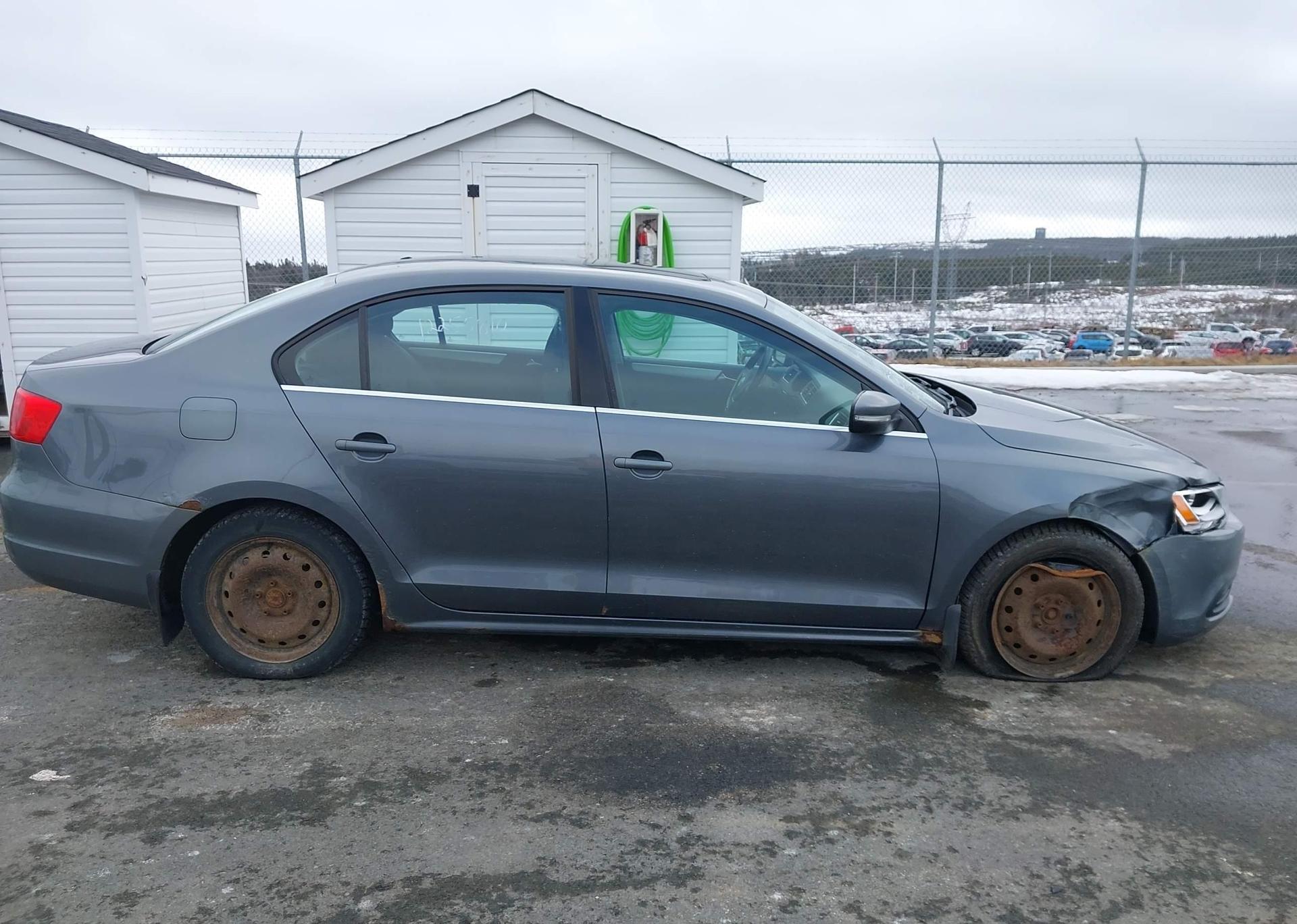 2013 VOLKSWAGEN JETTA SE