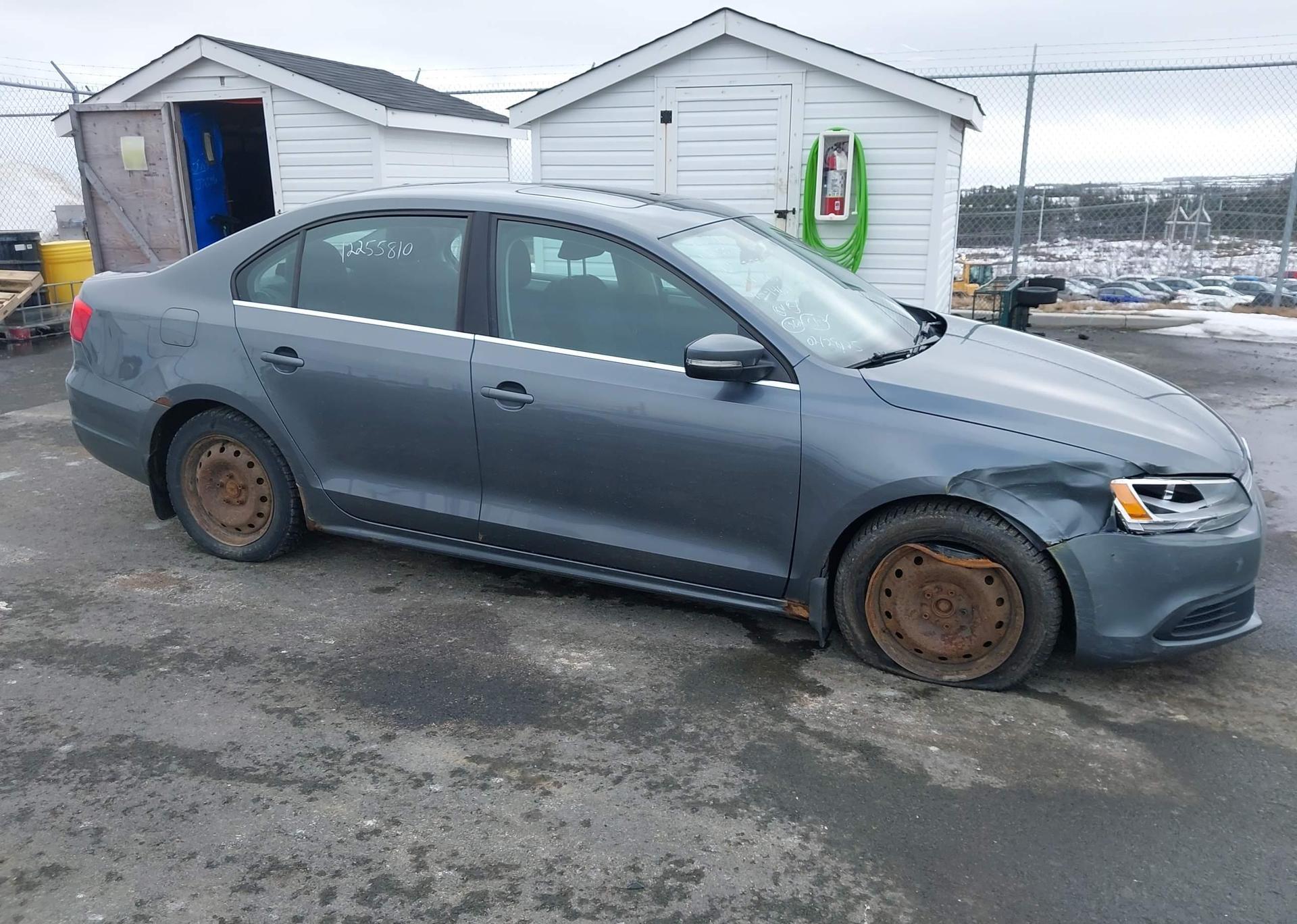2013 VOLKSWAGEN JETTA SE