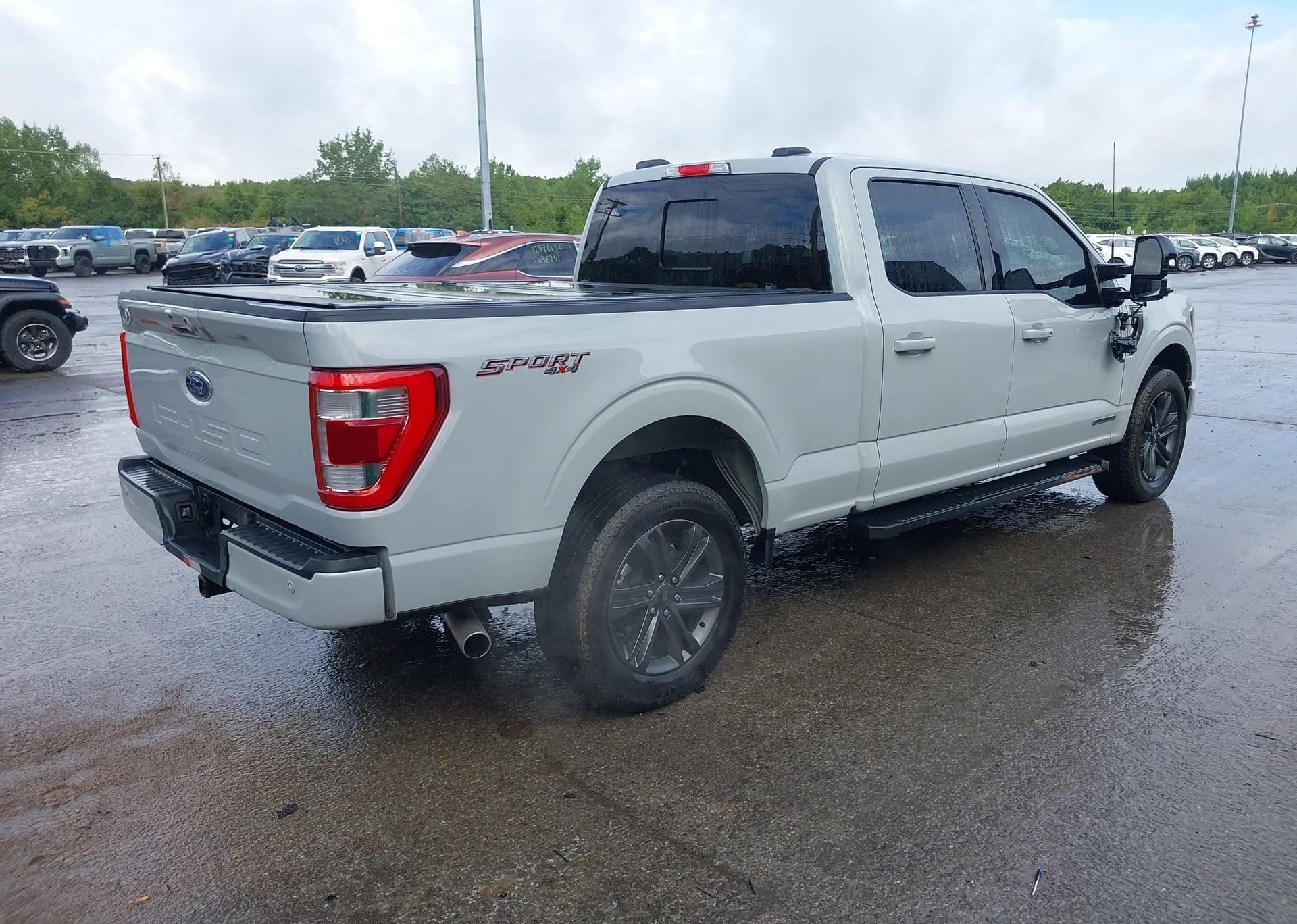 2023 FORD F-150 LARIAT