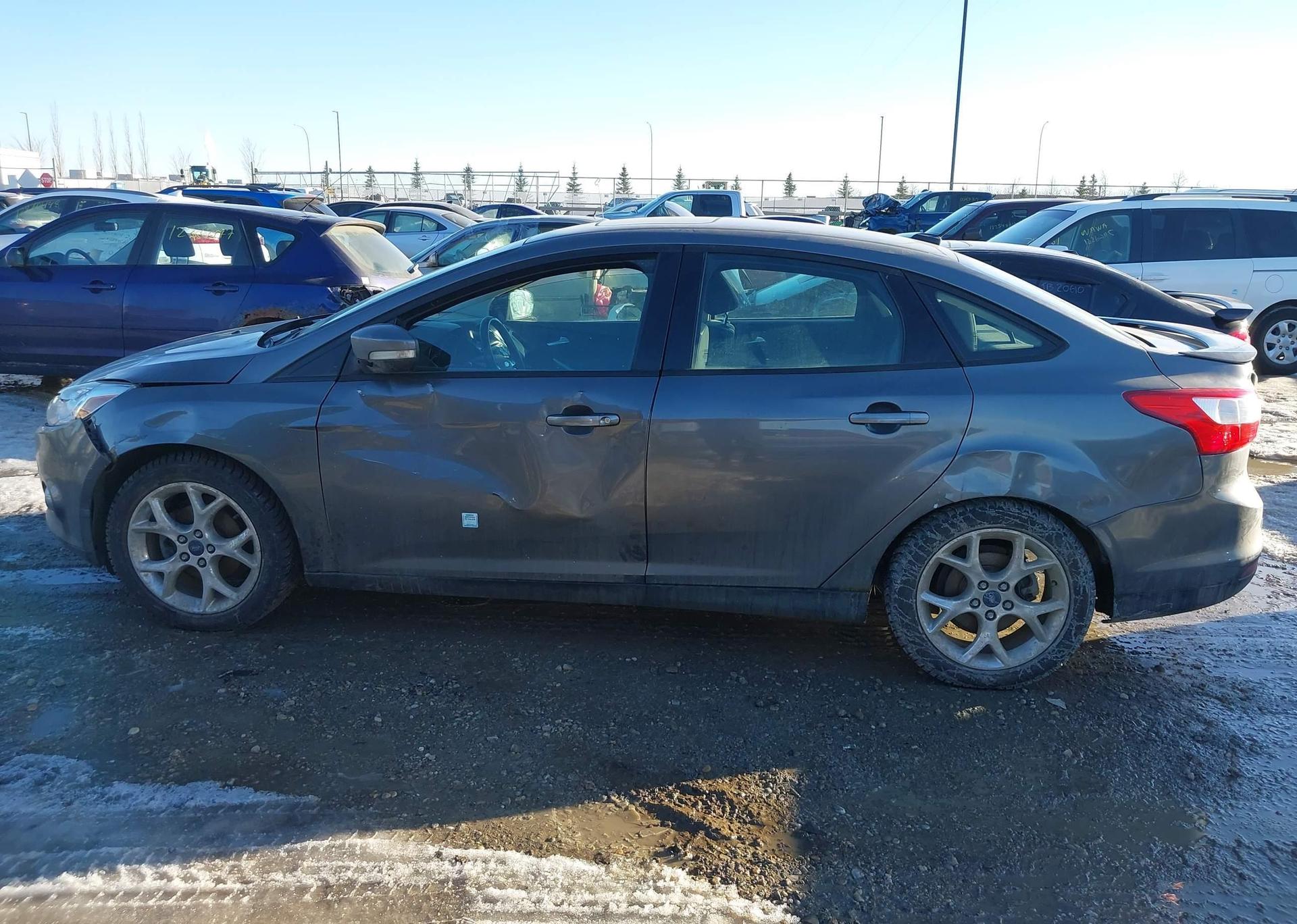 2013 FORD FOCUS SE