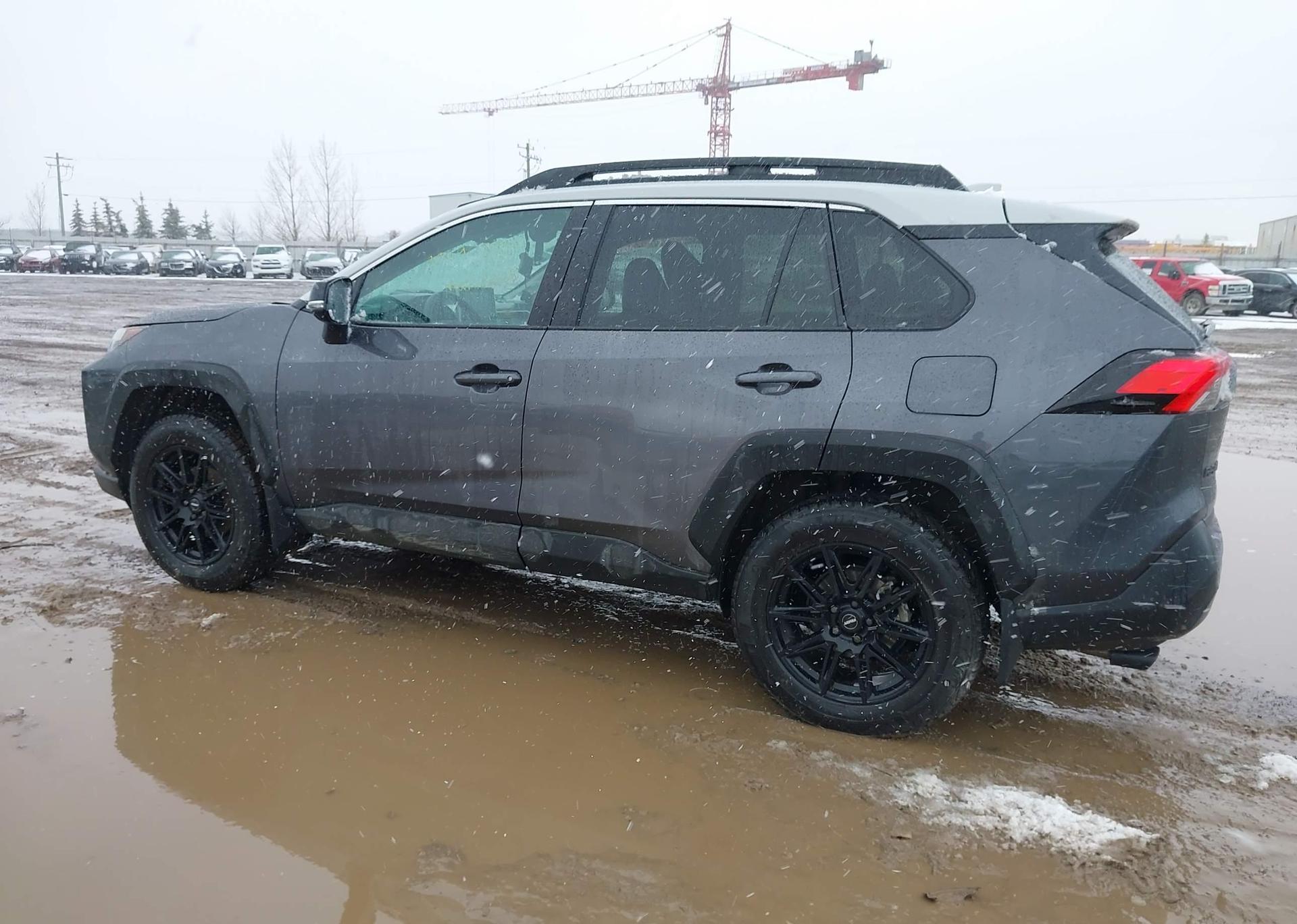 2022 TOYOTA RAV4 ADVENTURE