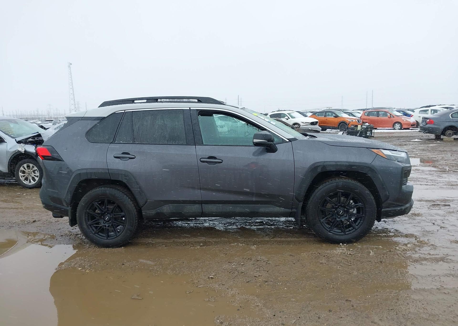 2022 TOYOTA RAV4 ADVENTURE