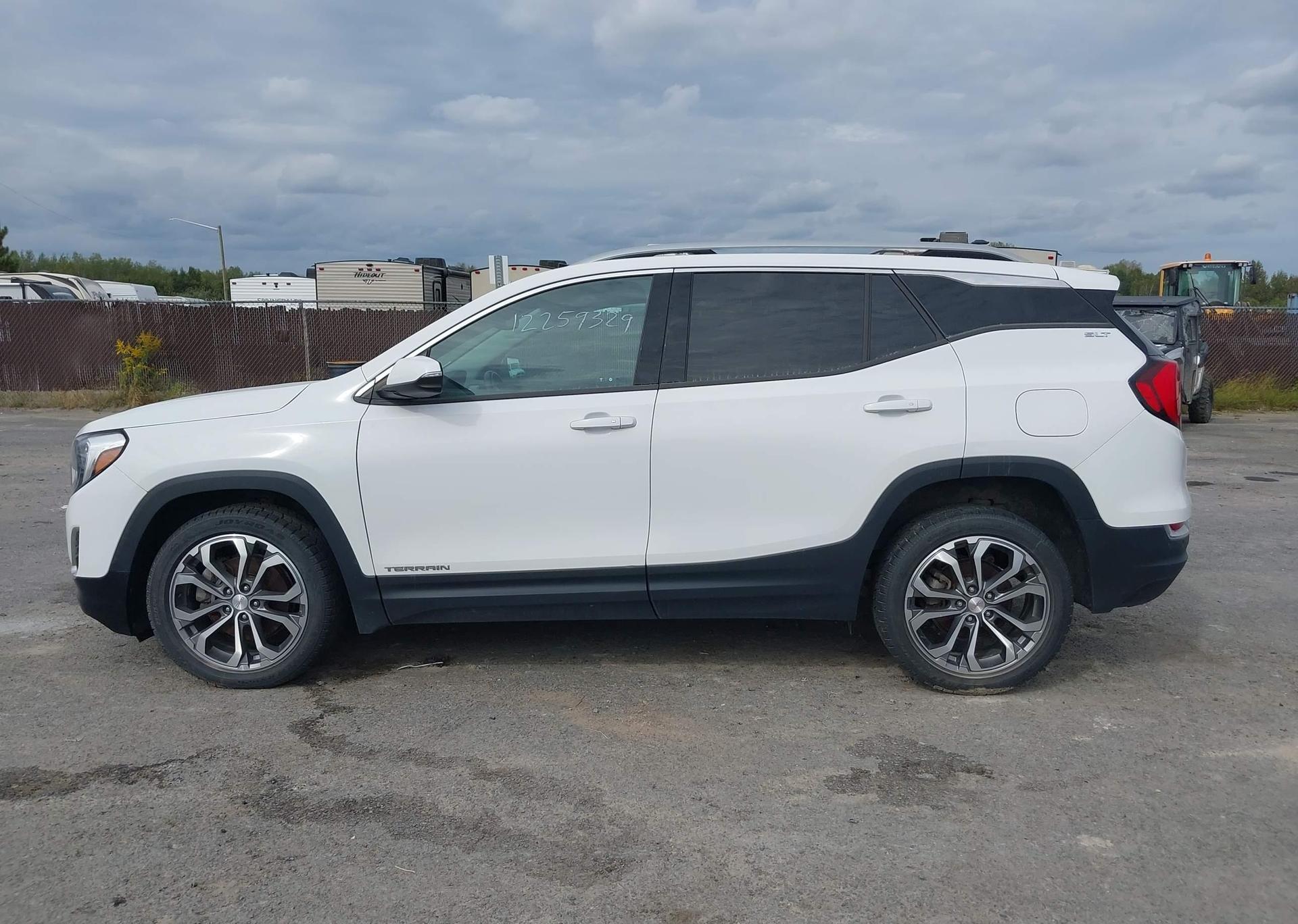 2020 GMC TERRAIN SLT