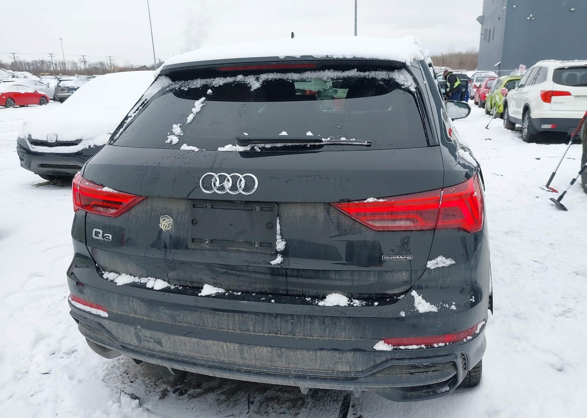 2022 AUDI Q3