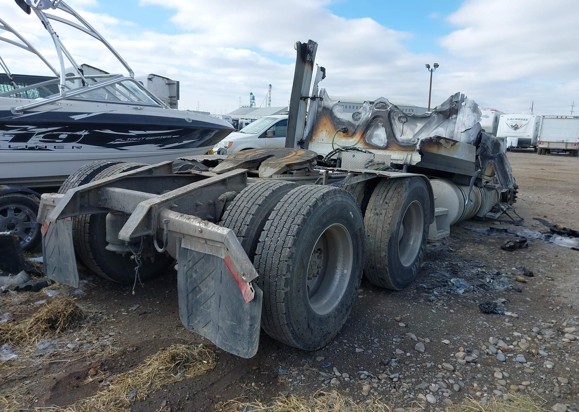 2016 FREIGHTLINER CASCADIA 125