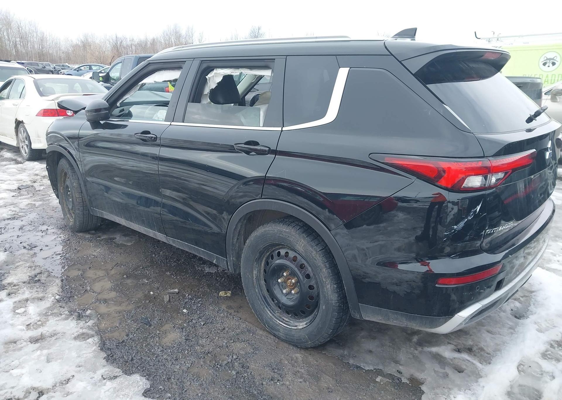 2022 MITSUBISHI OUTLANDER SE