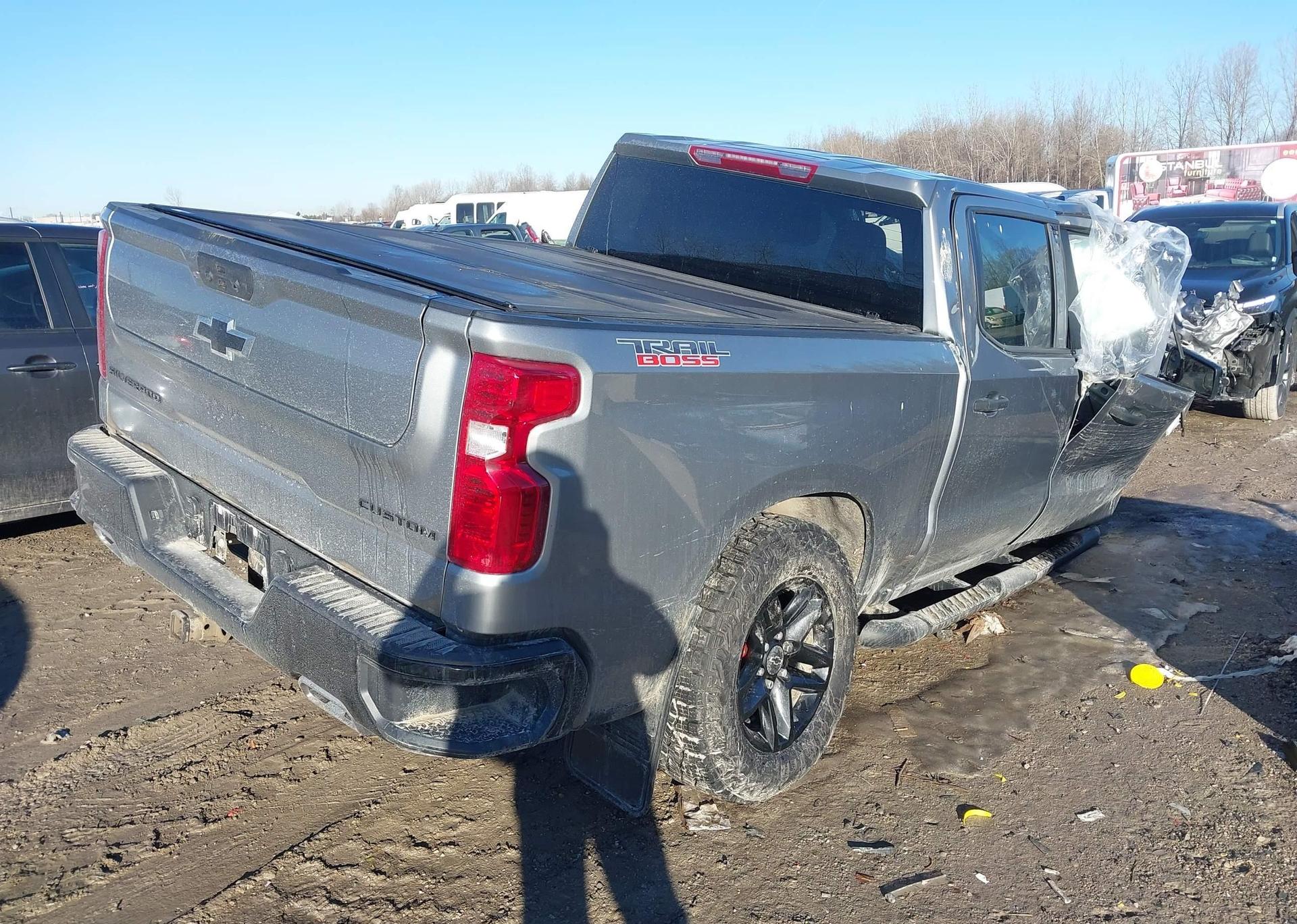 2024 CHEVROLET SILVERADO K1500 TRAIL BOSS CUSTOM