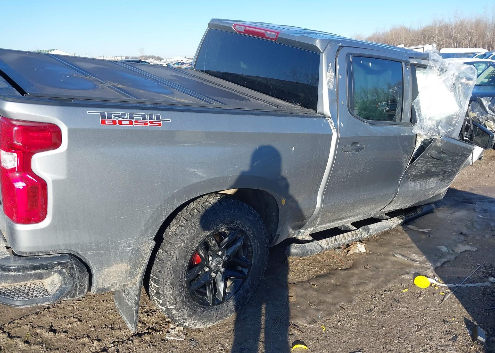2024 CHEVROLET SILVERADO K1500 TRAIL BOSS CUSTOM