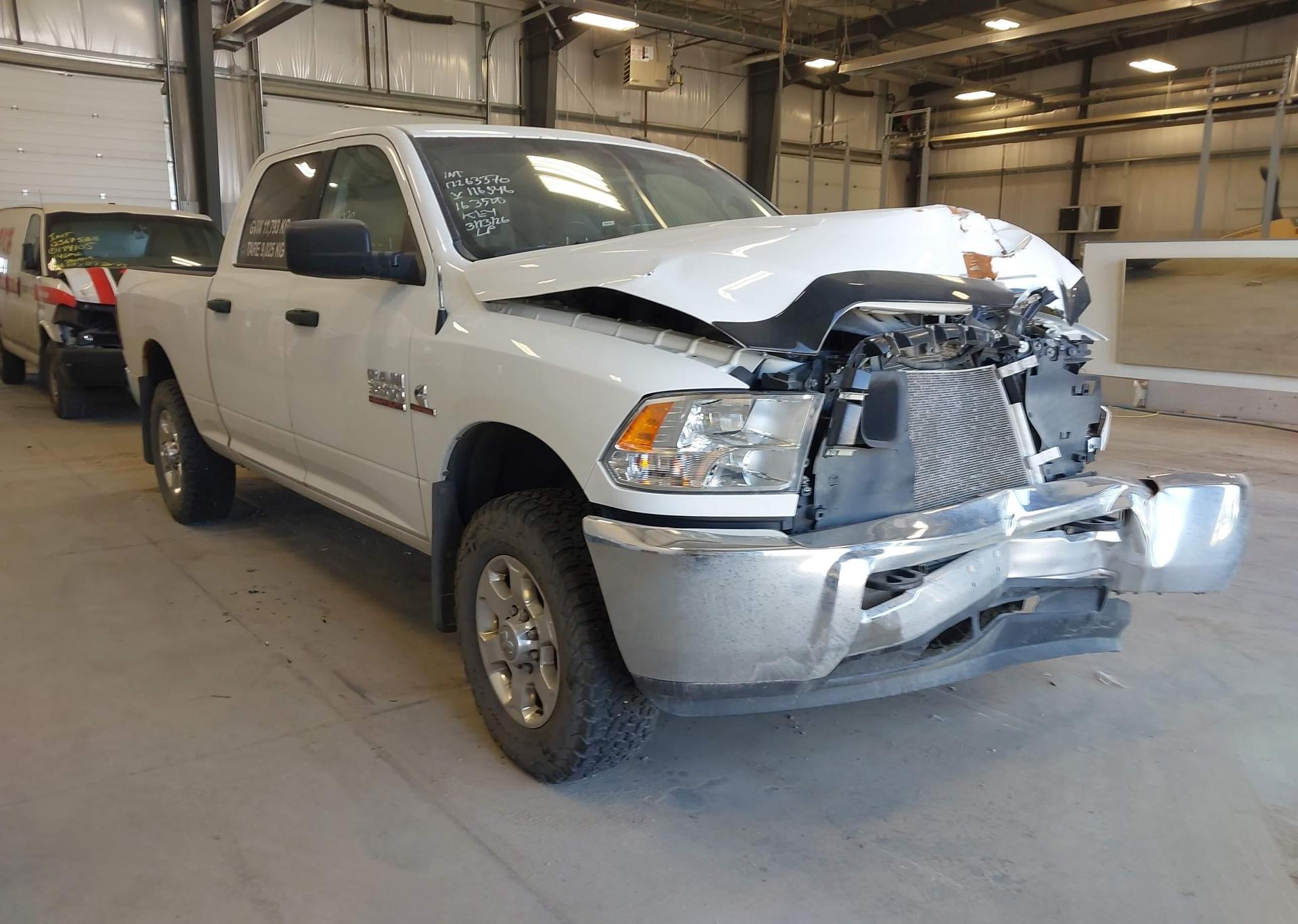 2016 RAM 3500 SLT