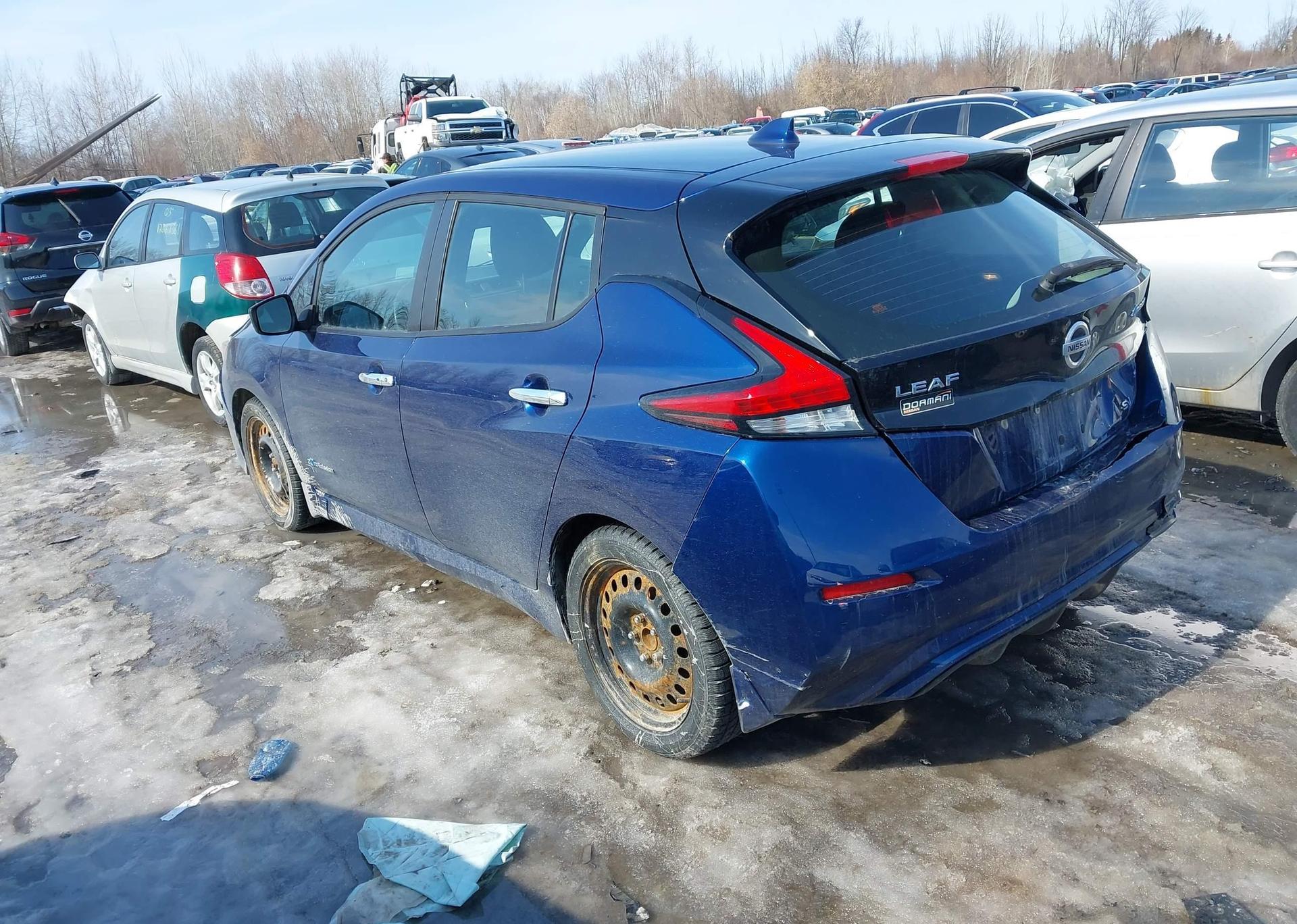 2018 NISSAN LEAF