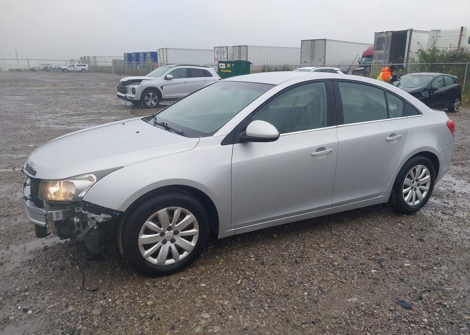 2011 CHEVROLET CRUZE