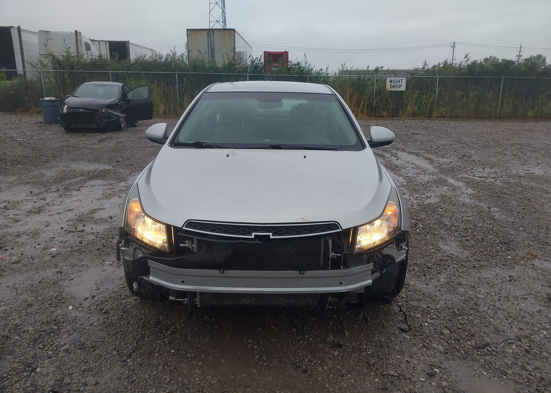 2011 CHEVROLET CRUZE