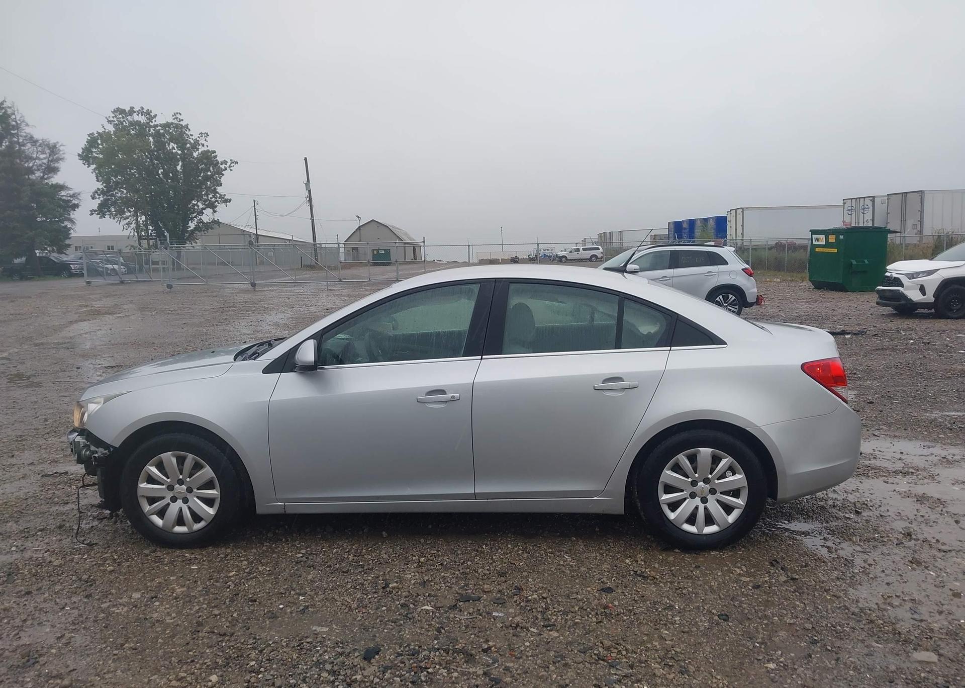 2011 CHEVROLET CRUZE