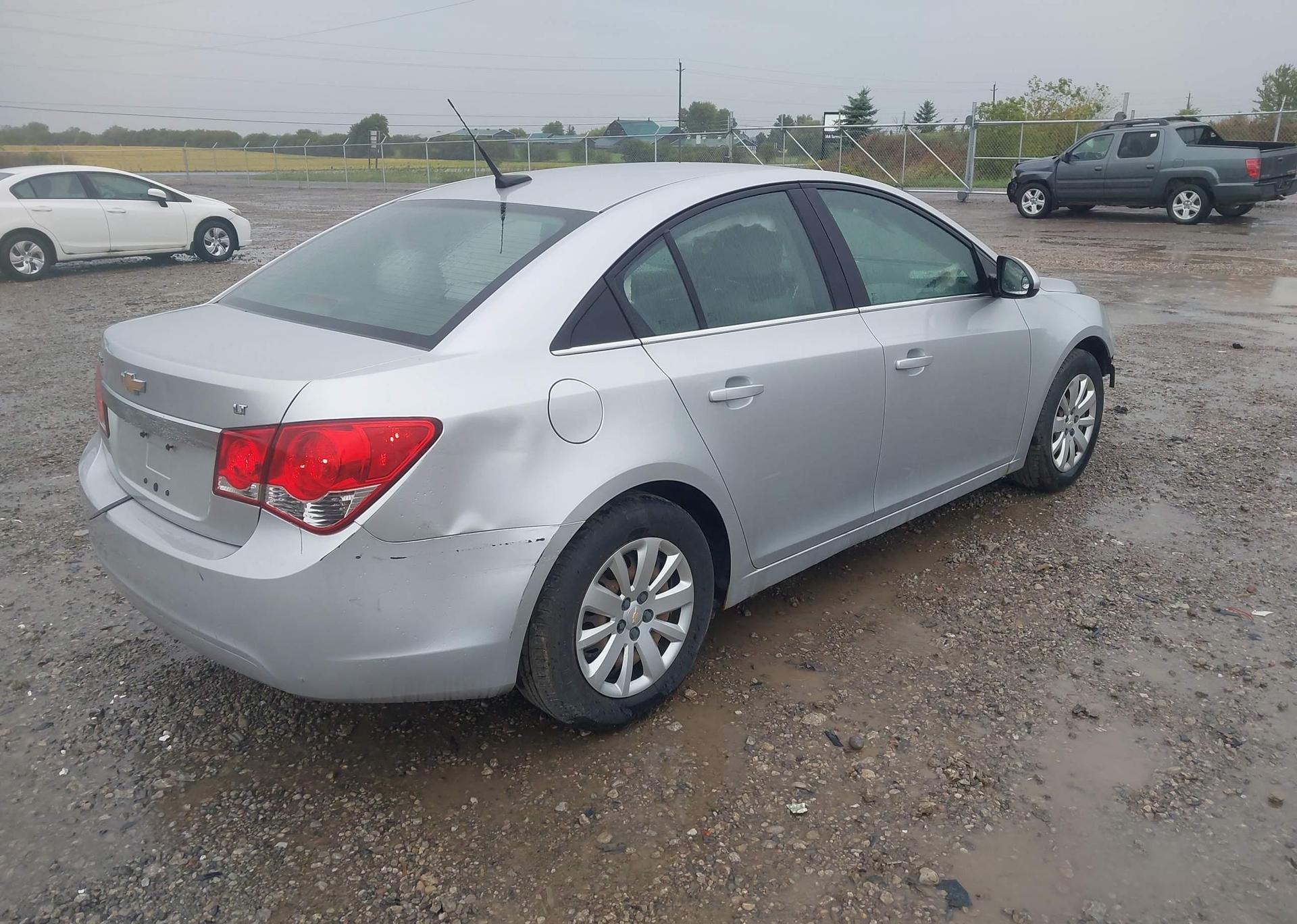 2011 CHEVROLET CRUZE