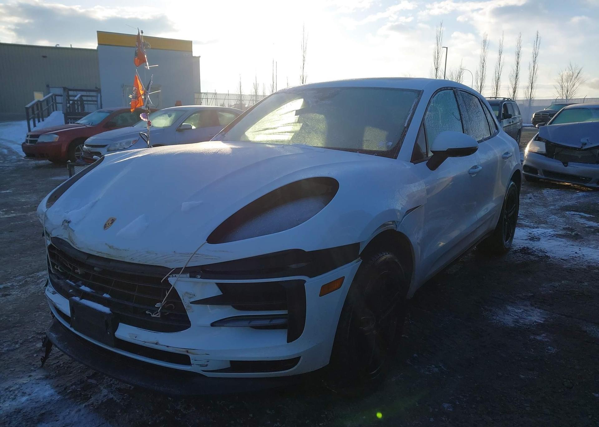 2019 PORSCHE MACAN
