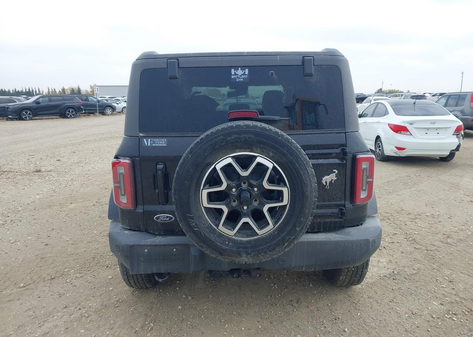 2024 FORD BRONCO OUTER BANKS
