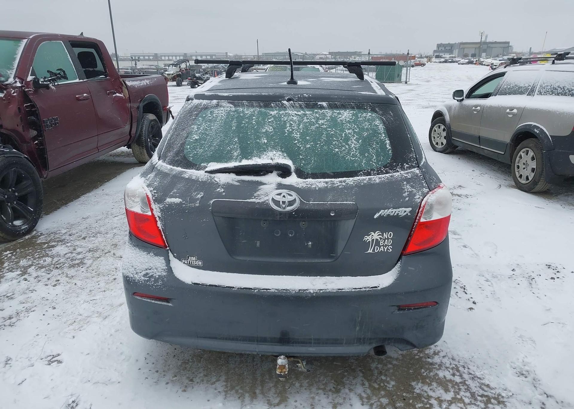 2011 TOYOTA CAMRY SE