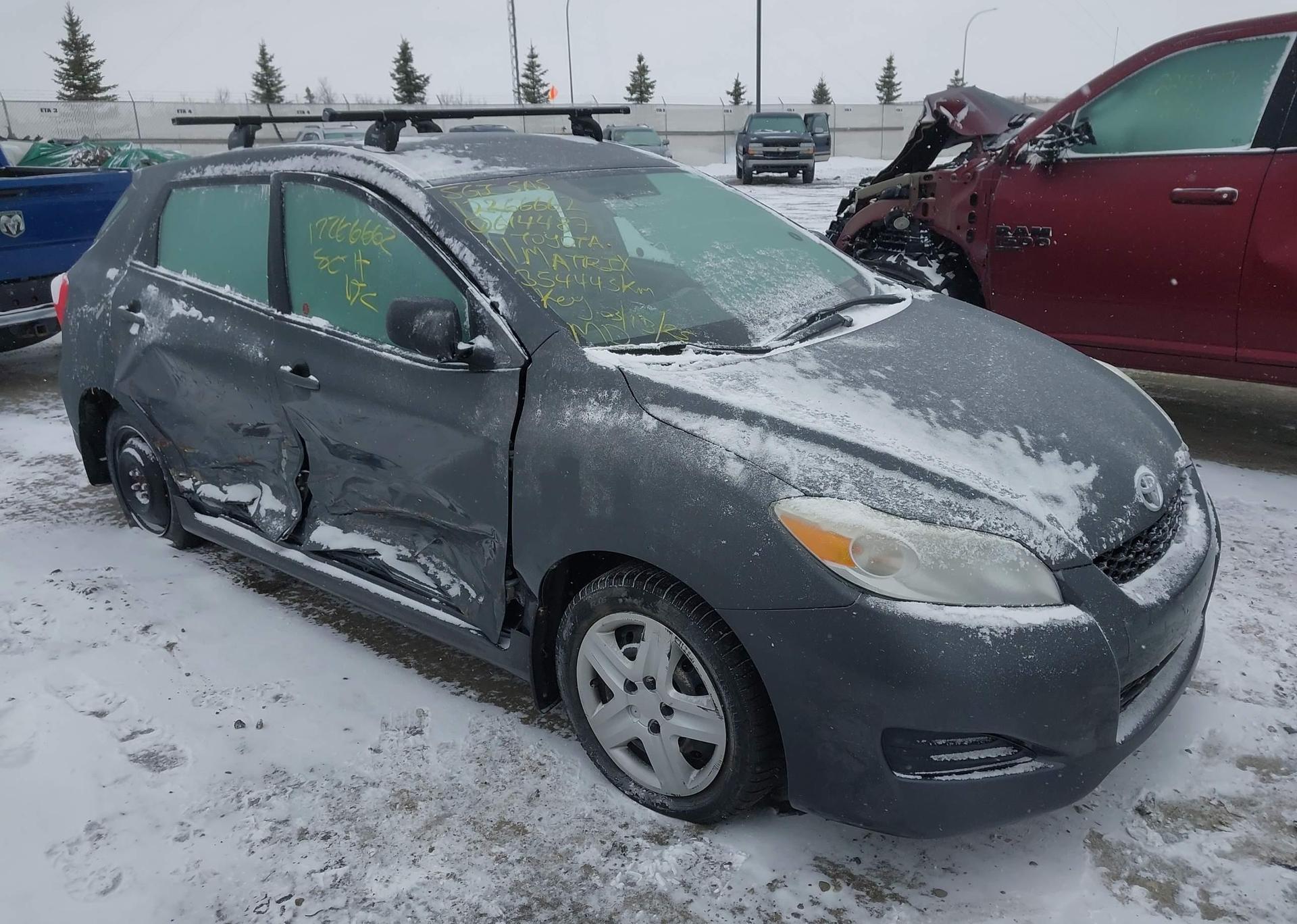 2011 TOYOTA CAMRY SE