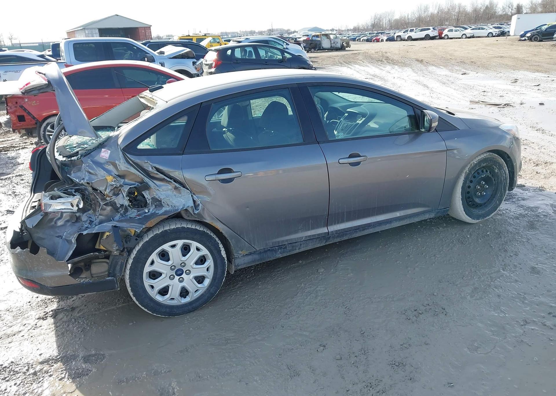 2014 FORD FOCUS SE