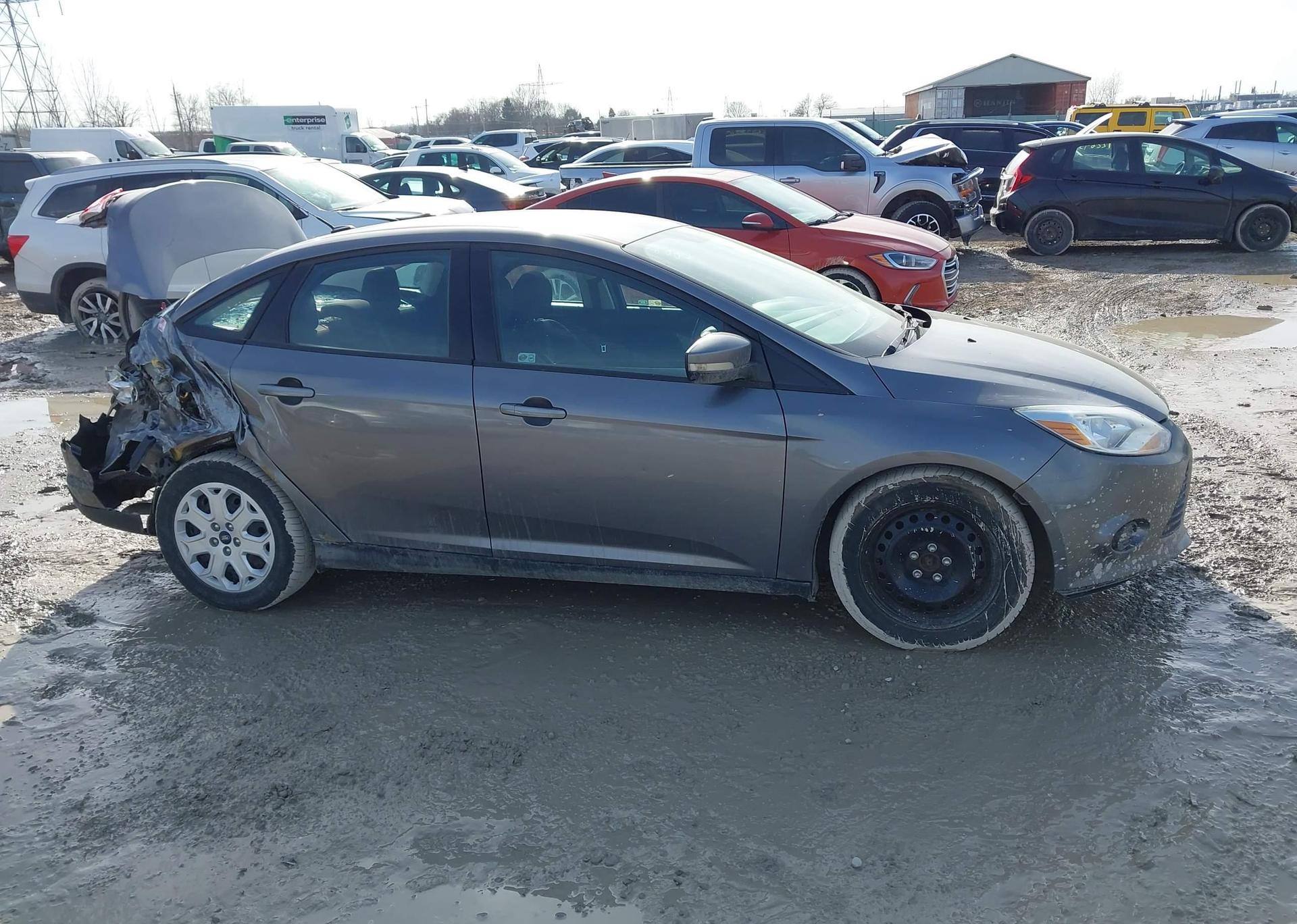 2014 FORD FOCUS SE