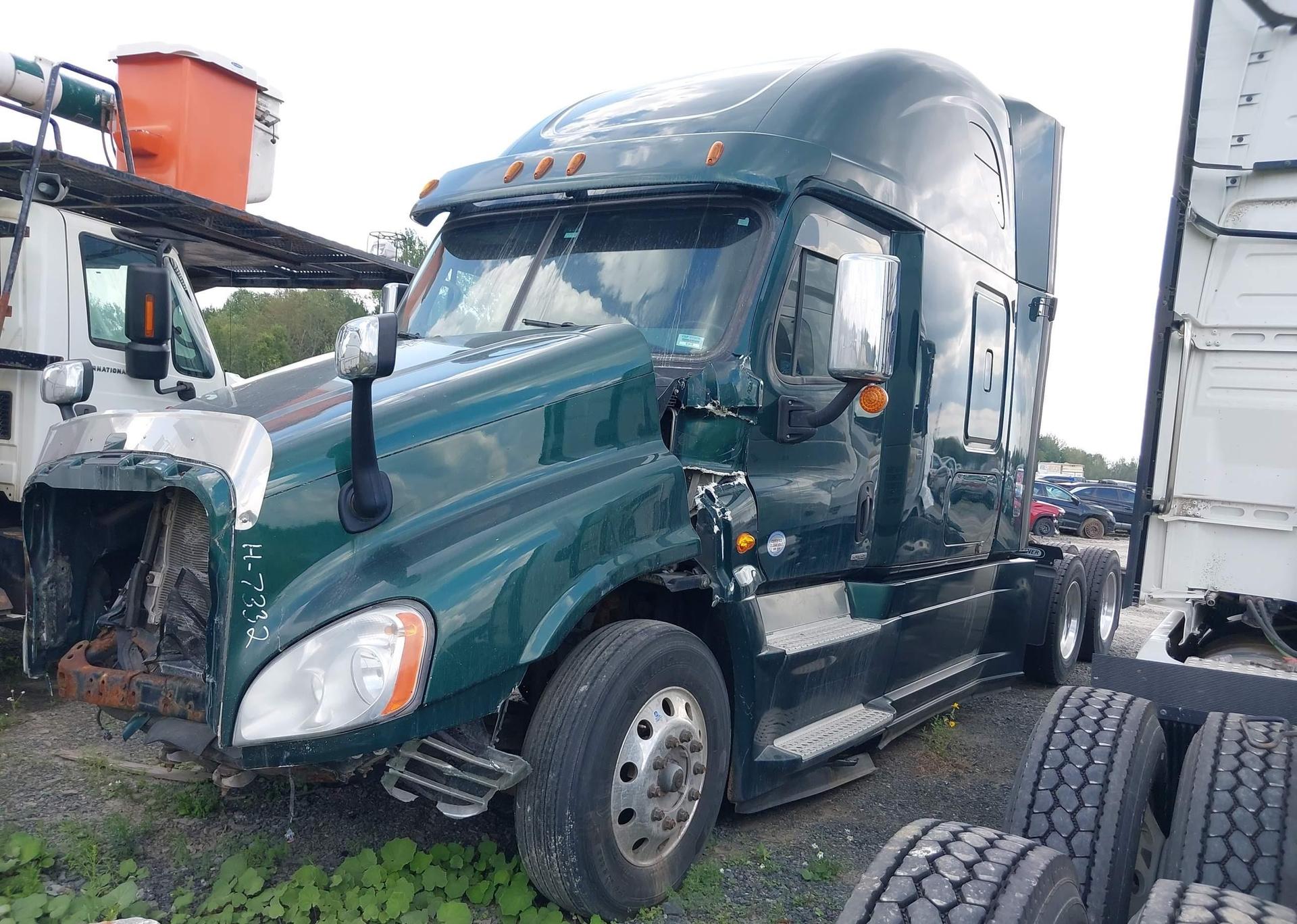 2017 FREIGHTLINER CASCADIA 125